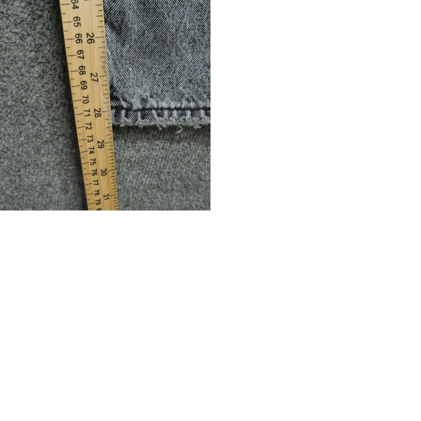 Lee VINTAGE Lee Jeans Mens 33x30 Black Denim 90s Distressed 5-Pocket Jeans Womens? Size US 31 - 10 Thumbnail