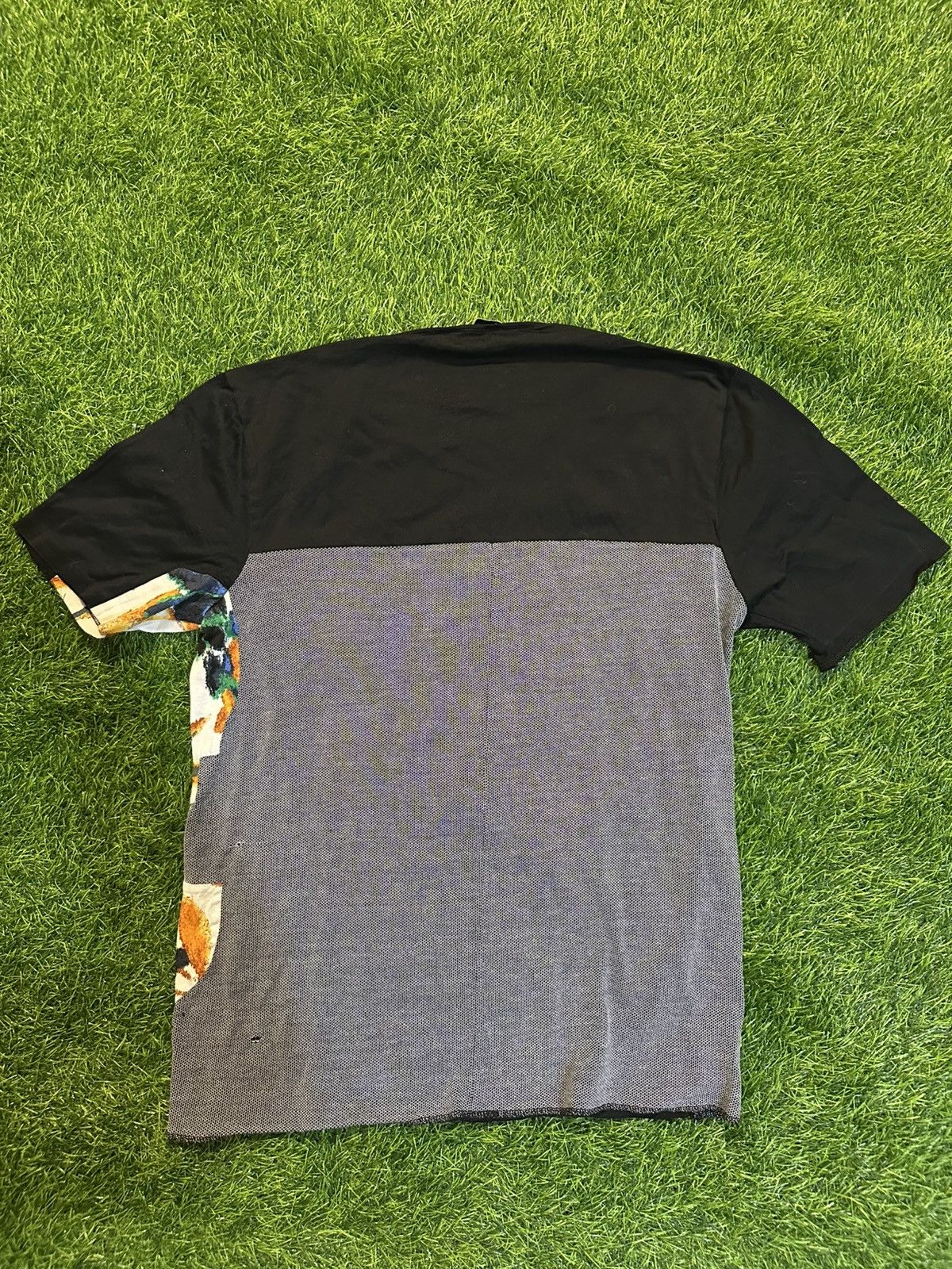 Balenciaga Balenciaga Floral Accent Tee Shirt Size Small Size S / US 4 / IT 40 - 2 Thumbnail