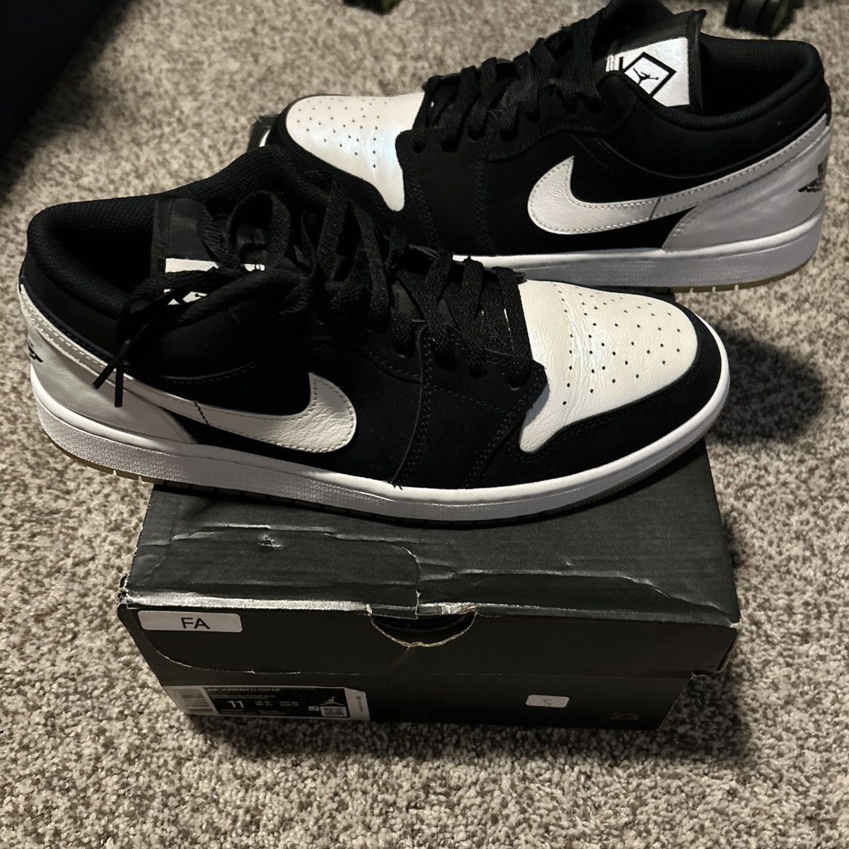 Jordan Brand Jordan 1 low Diamond Turf Size US 11 / EU 44 - 1 Thumbnail