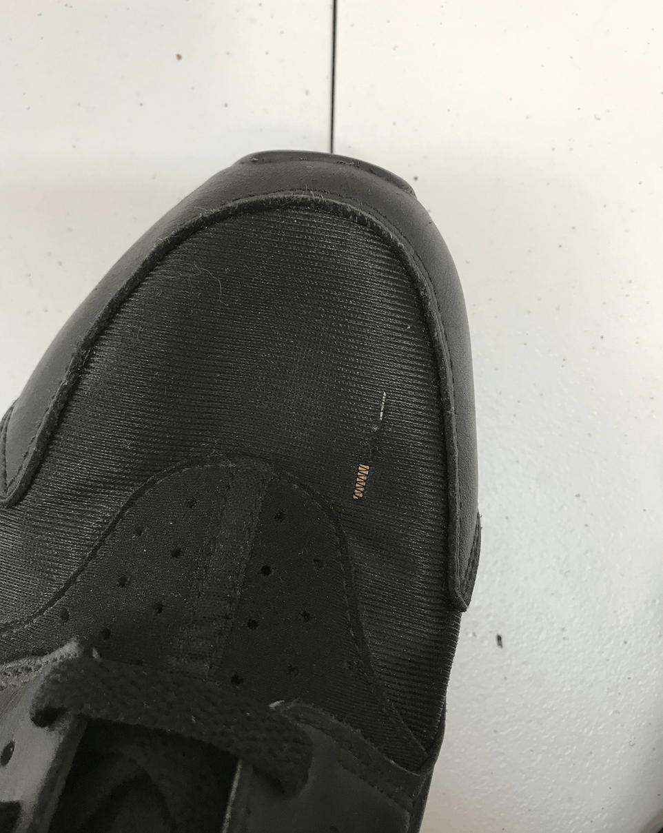 Nike NIKE HURACHE TRIPLE BLACK Size US 11 / EU 44 - 9 Thumbnail