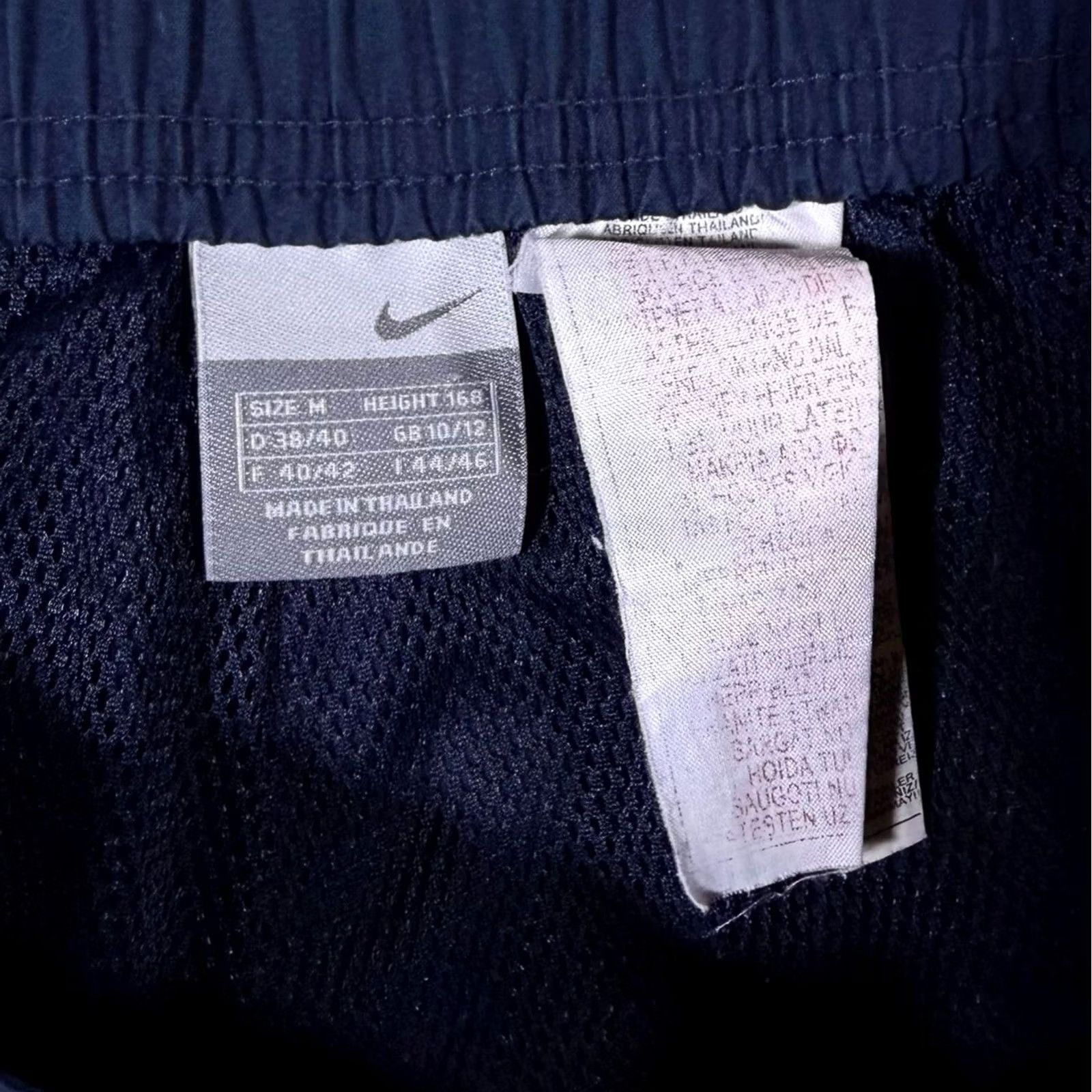 Nike Nike Mini Logo Navy Blue 3/4 Length Capri Pants Shorts Women's M Activewear Nike Shorts Capris Navy Blue 00s Mens Womens? Size 32" / US 10 / IT 46 - 3 Thumbnail