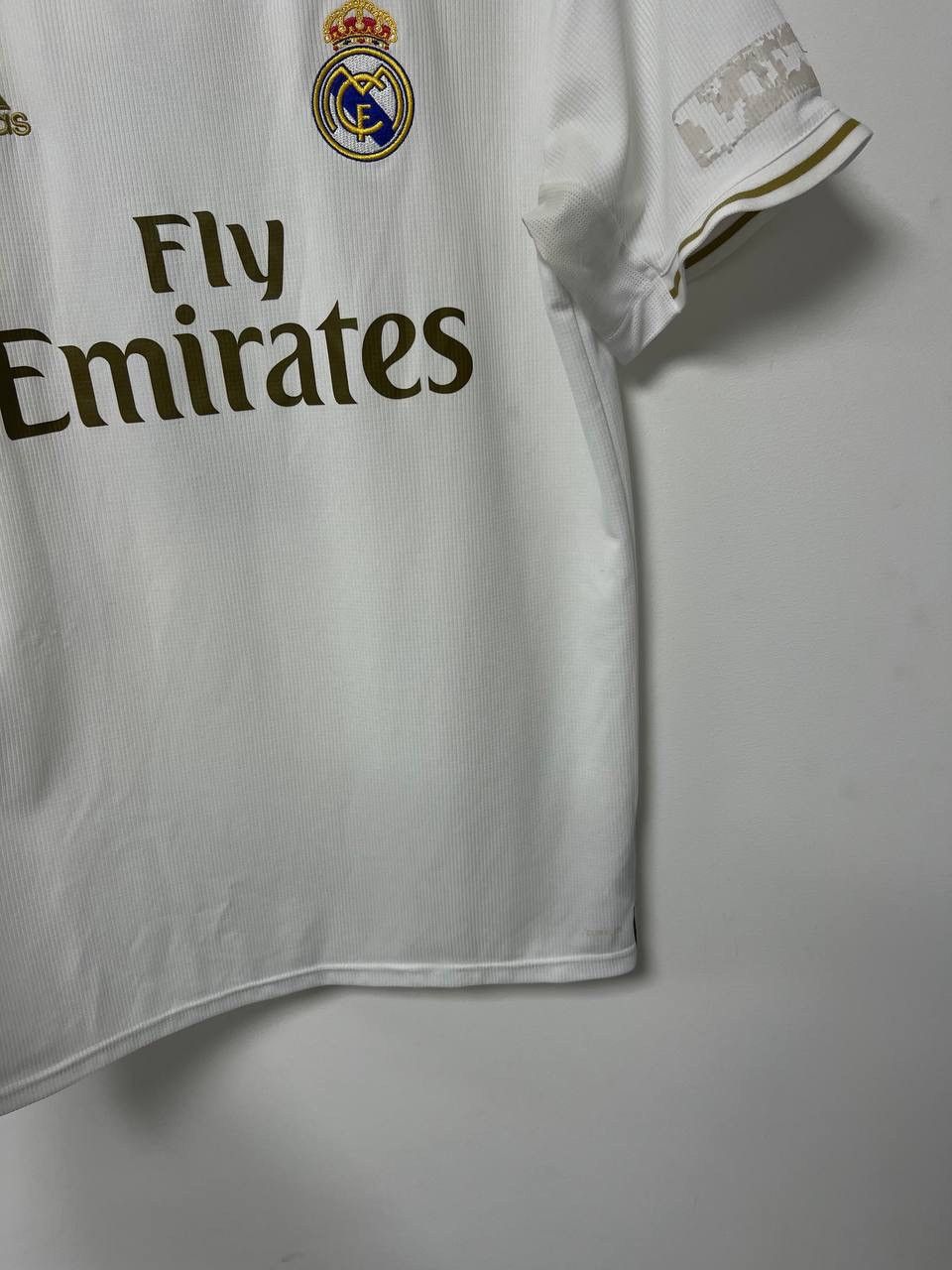 Adidas Real Madrid #9 Benzema 2019/2020 Home Football Shirt M Size US M / EU 48-50 / 2 - 15 Thumbnail