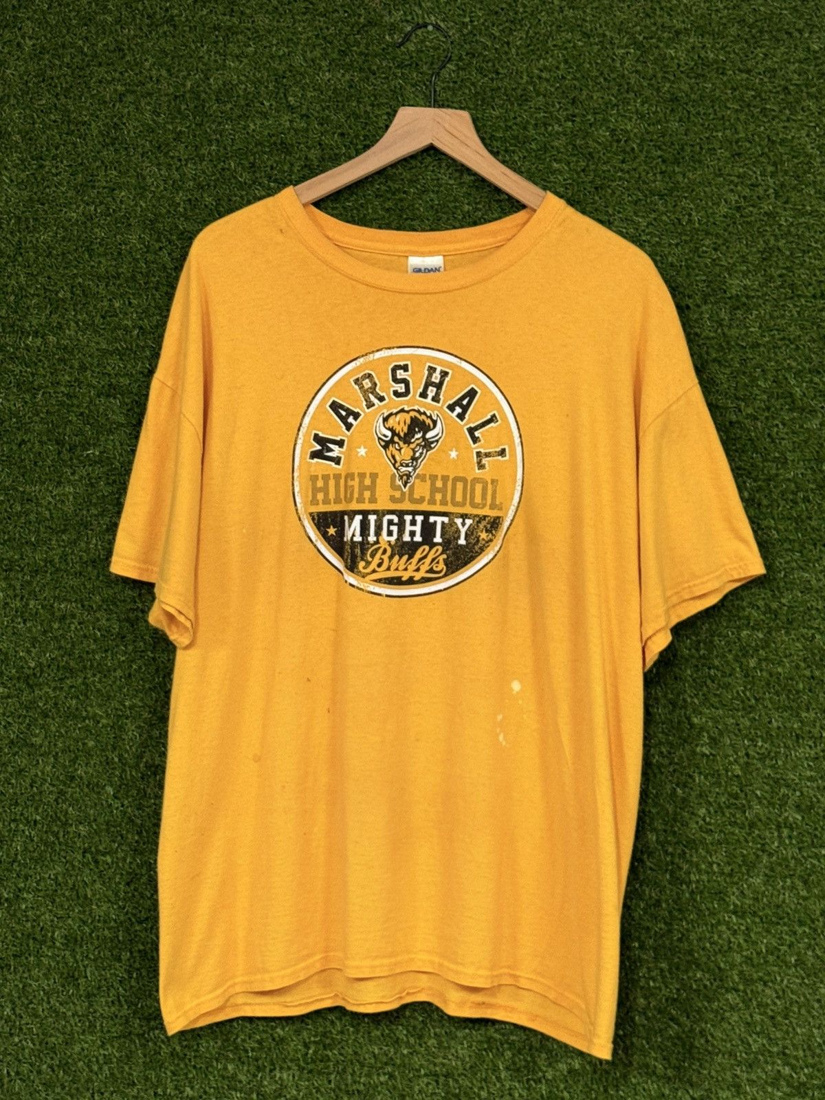 Gildan Vintage Y2K Buffalo Marshall High School Yellow T Shirt XL Size US XL / EU 56 / 4 - 1 Thumbnail