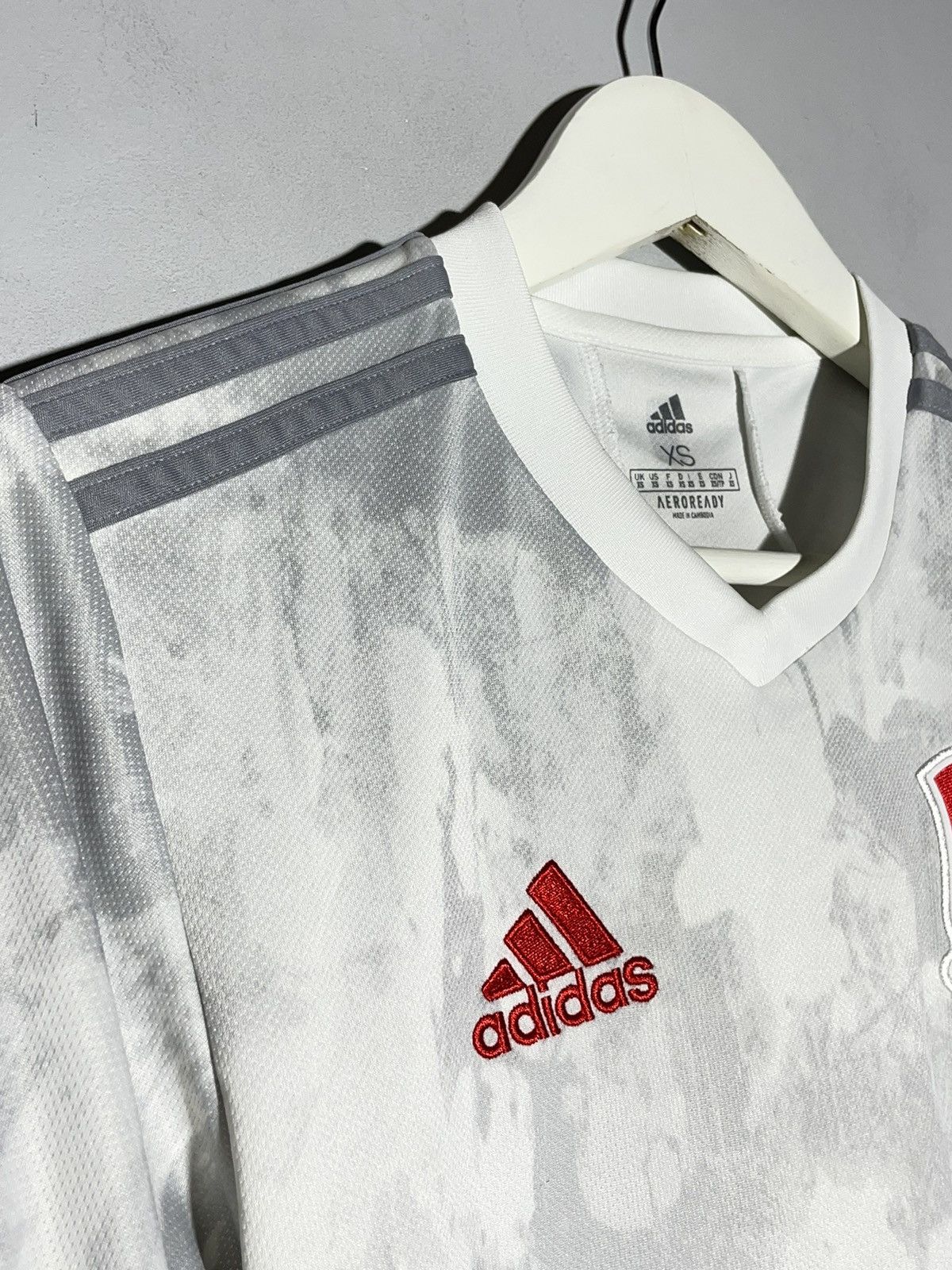 Adidas National Team Spain Adidas 2020 Away Football Shirt Size US XS / EU 42 / 0 - 3 Thumbnail