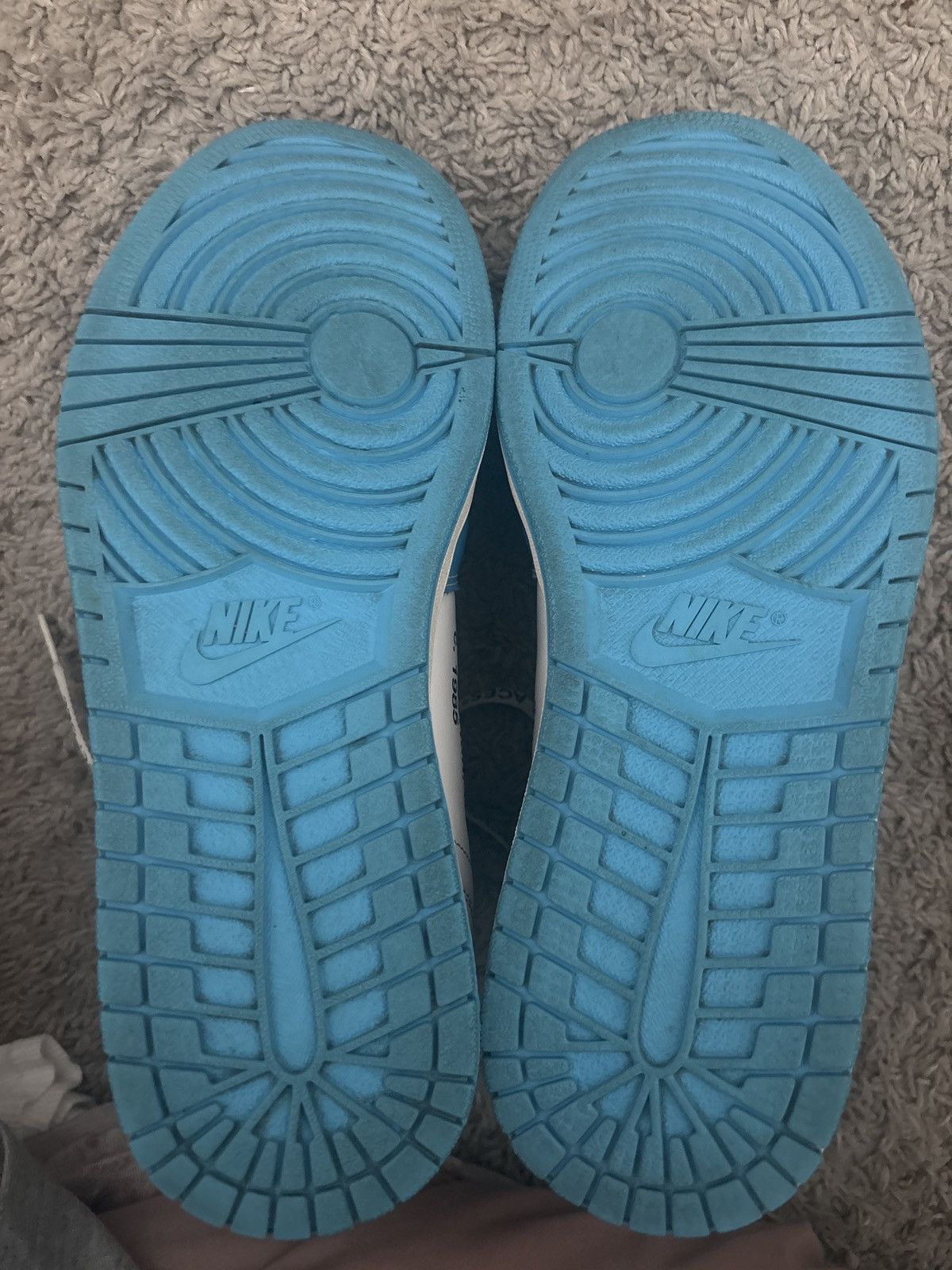 Nike × Off-White Off White Jordan 1 Unc Size US 10.5 / EU 43-44 - 5 Thumbnail