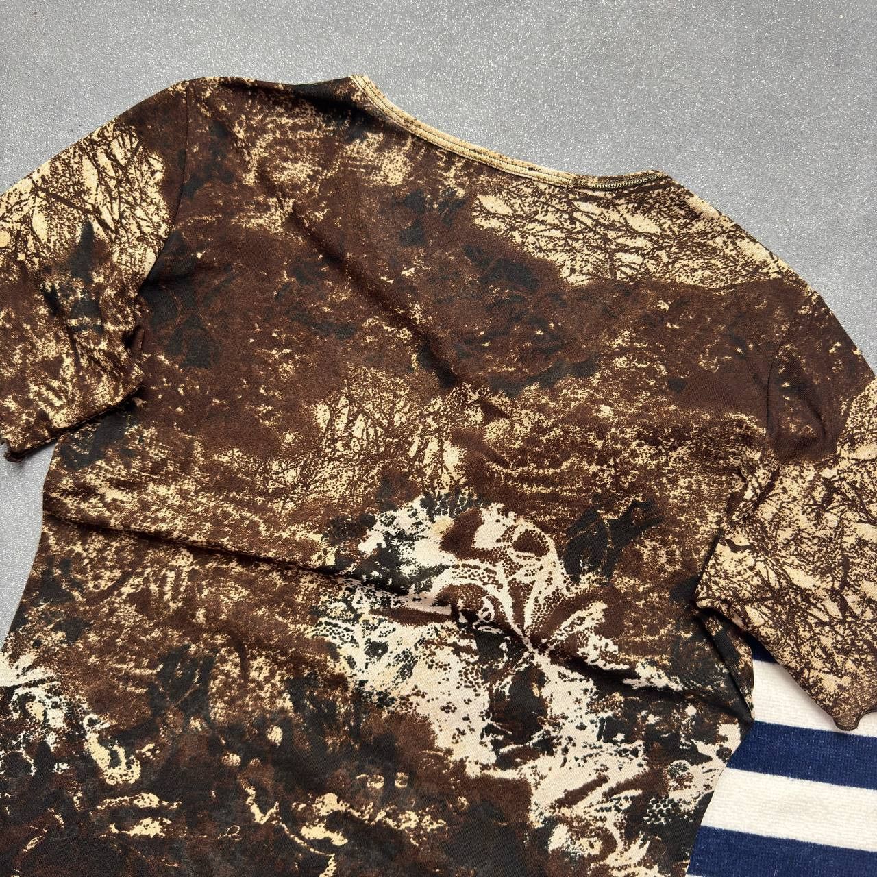 Japanese Brand × Vintage Amazing Vintage Avant Garde T-Shirt Size M / US 6-8 / IT 42-44 - 8 Thumbnail