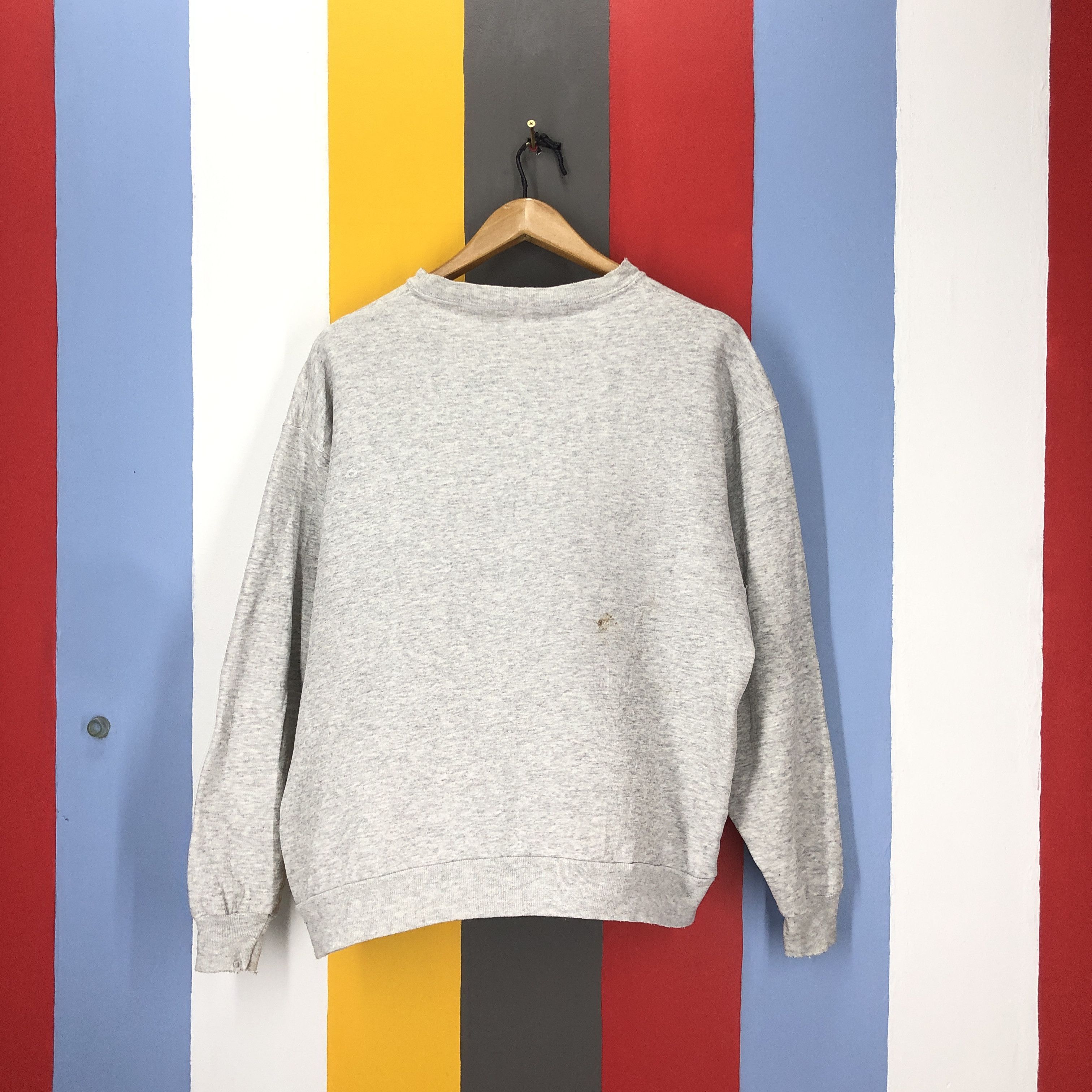 Warner Bros Vintage 1994 WARNER BROS Thrashed Sweatshirt #1615/02 Size US L / EU 52-54 / 3 - 9 Thumbnail