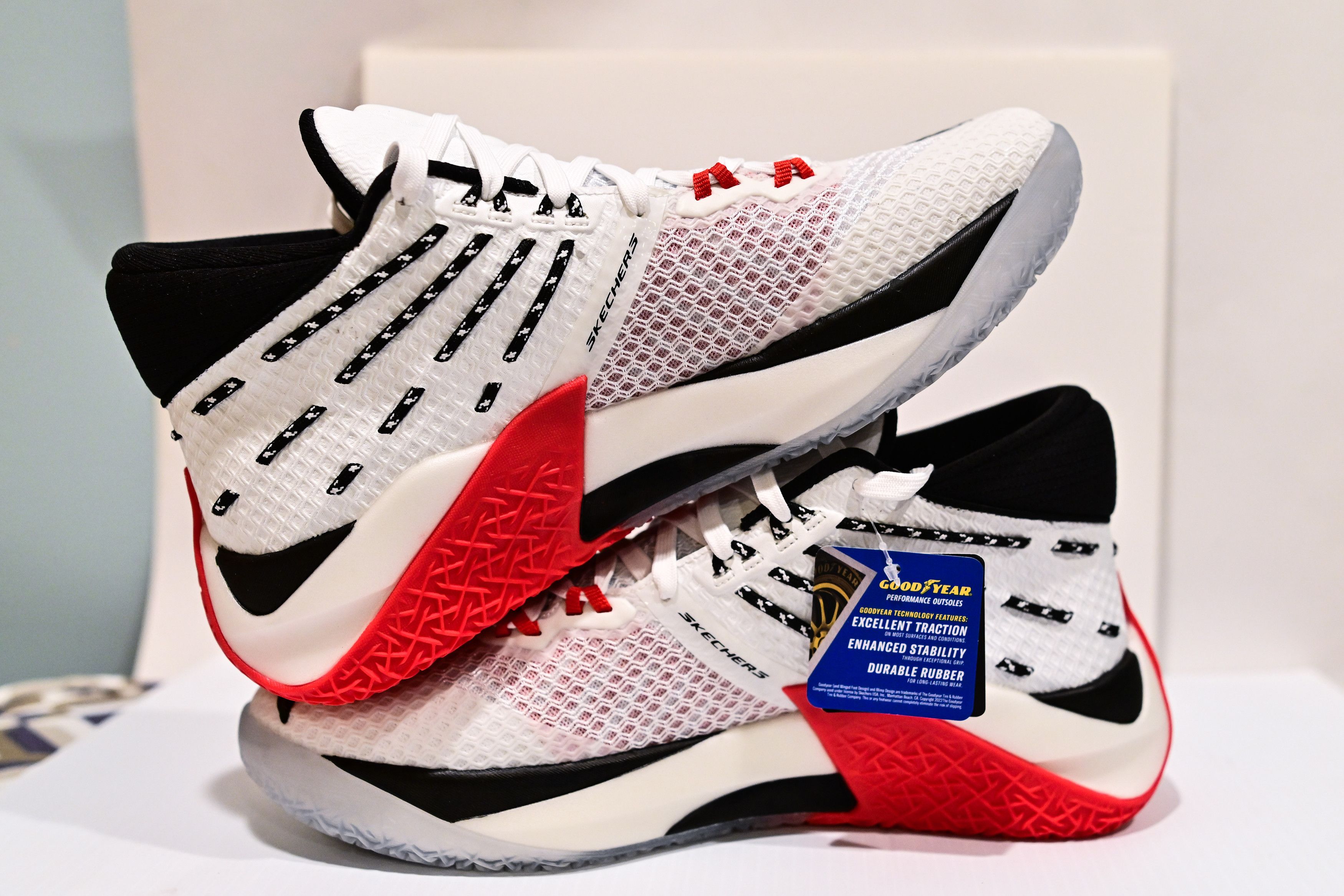 SKECHERS SKX Reign Size US 10 / EU 43 - 4 Thumbnail