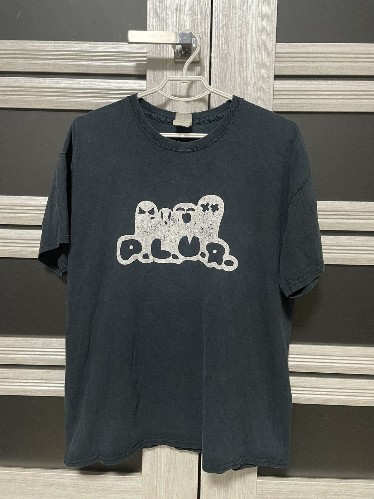 Band Tees Vintage P.L.U.R Ghost Band Tee Black XL 00s Rave Streetwear Size US XL / EU 56 / 4 - 1 Thumbnail
