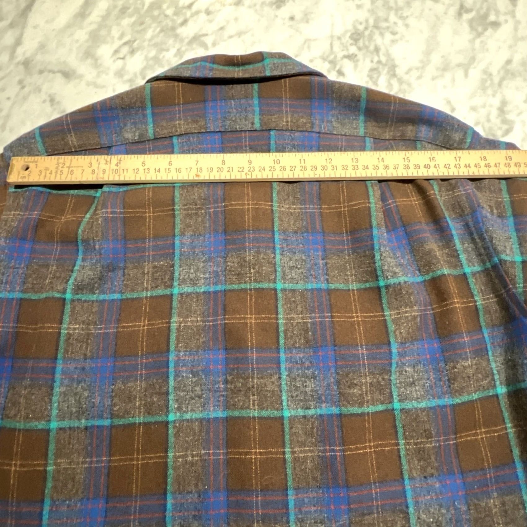 Pendleton VINTAGE Pendleton Board Shirt Men M Plaid Wool USA Shirt Mens Regular Long Sleeve Button-Up Pocketed Plaid Wool USA Fall Winter Spring 90s Lumberjack Size US M / EU 48-50 / 2 - 7 Thumbnail