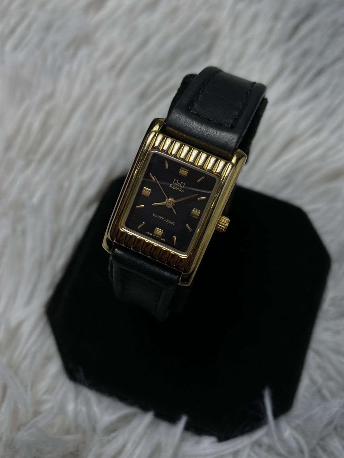 Japanese Brand × Vintage Refined Black and Gold Wristwatch | Japanese Brand Size ONE SIZE - 2 Thumbnail