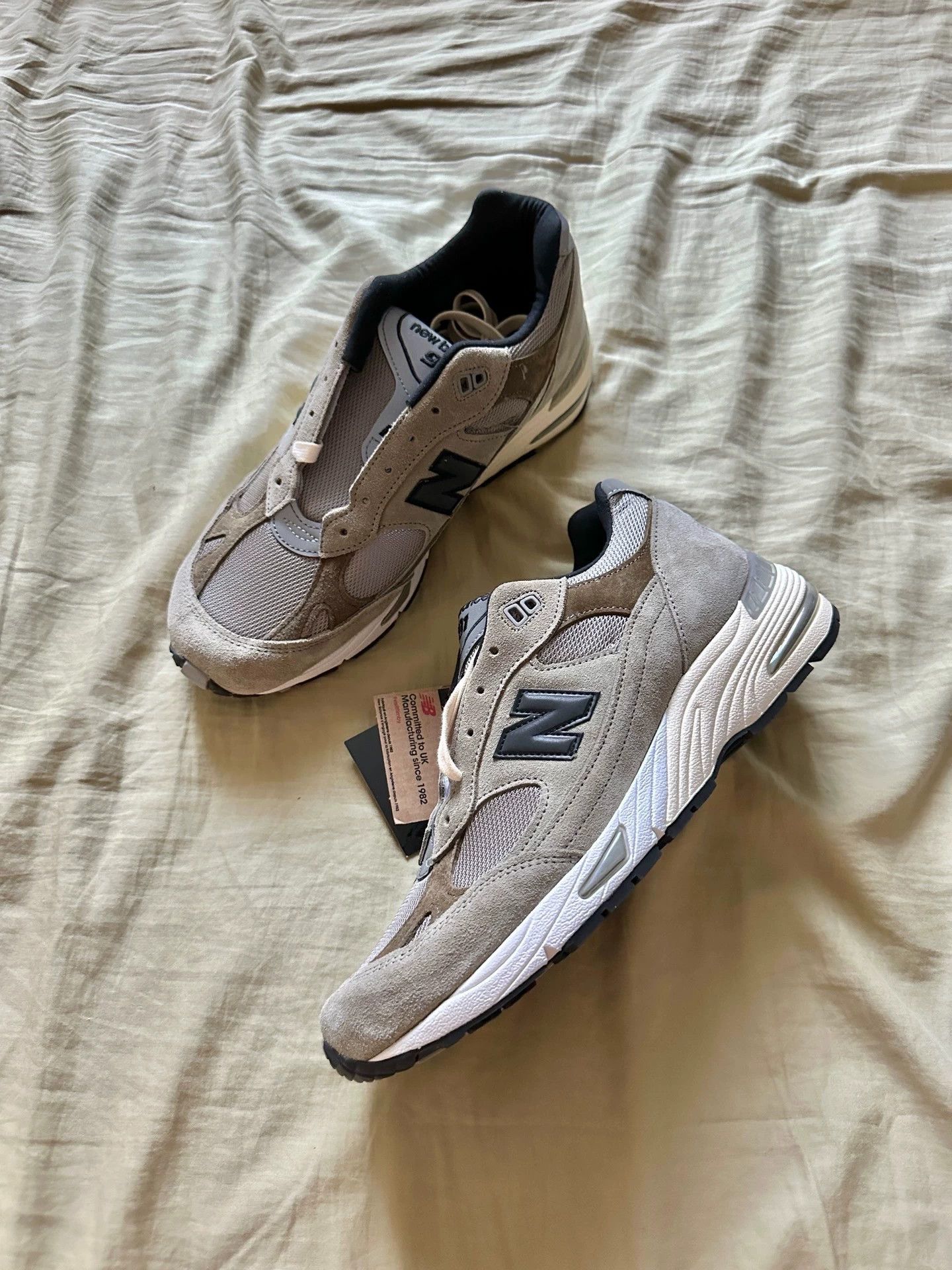 JJJJound JJJJound x New Balance 991 Men's Gray Casual Running Shoe Size US 9.5 / EU 42-43 - 2 Thumbnail