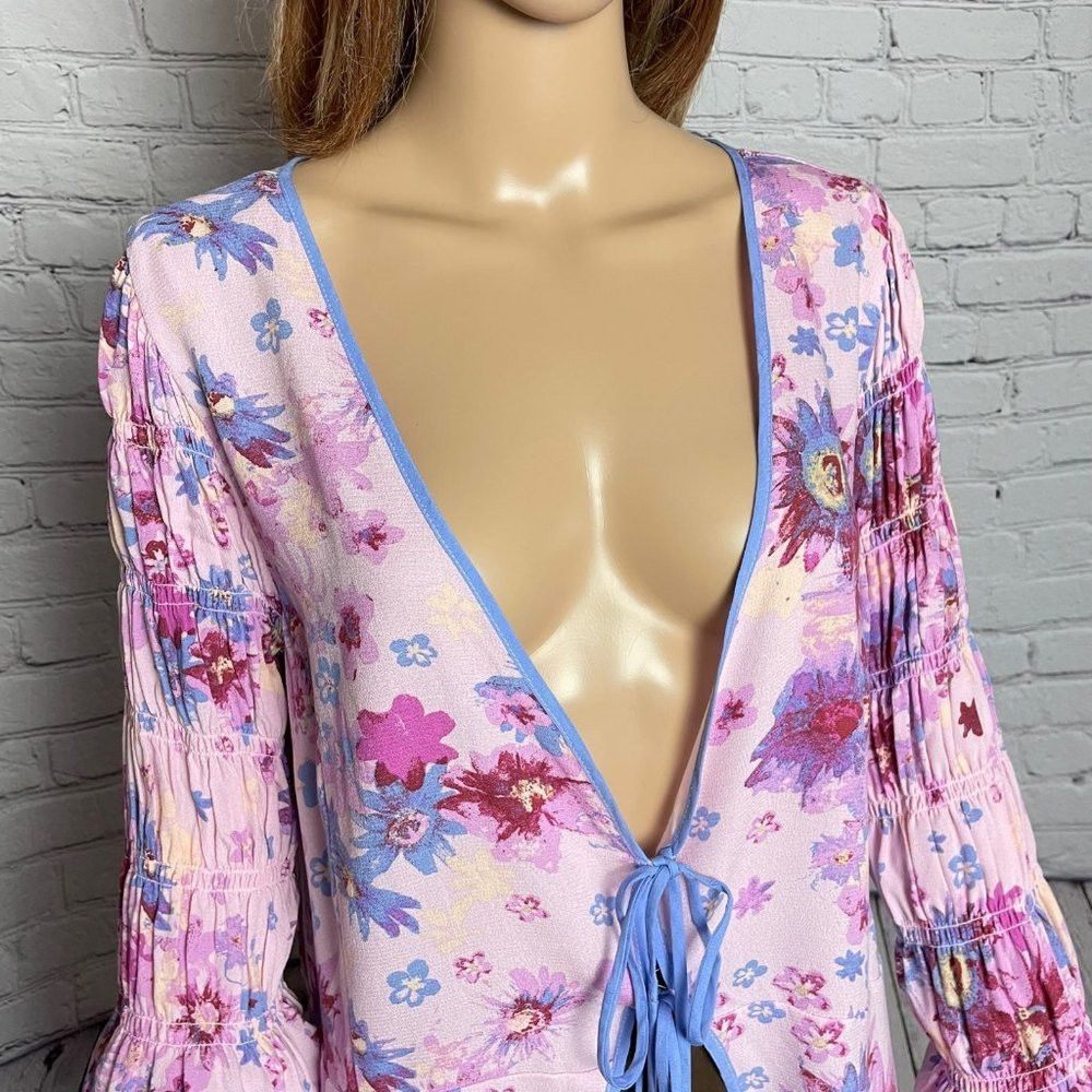 Free People NWT New $98 Free People Venice Printed Rose Top Size M Size M / US 6-8 / IT 42-44 - 3 Thumbnail