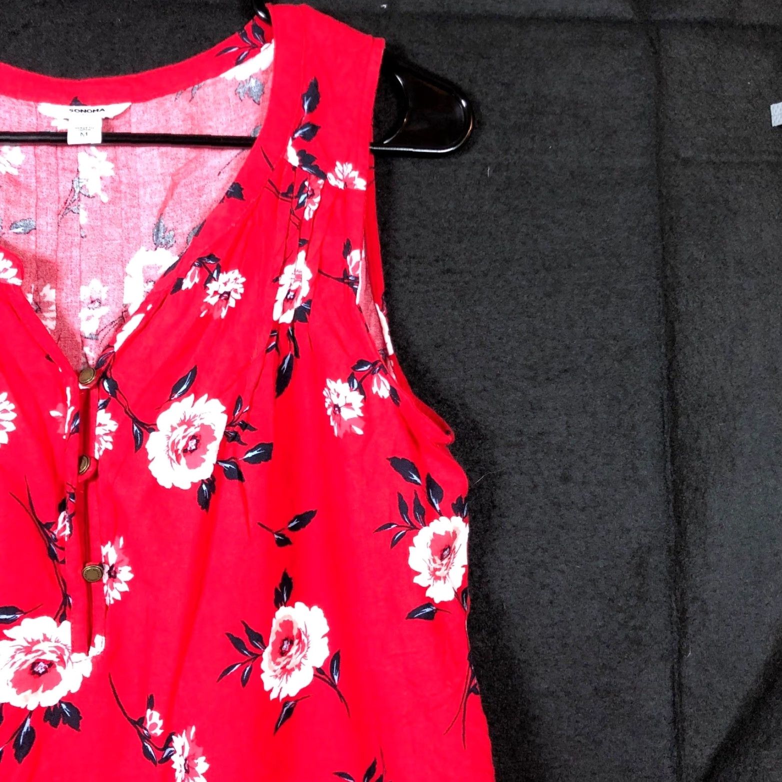 Vintage Sonoma Womens Blouse Red Floral Tank Top V Neck Sleeveless Rayon Medium Size M / US 6-8 / IT 42-44 - 5 Thumbnail