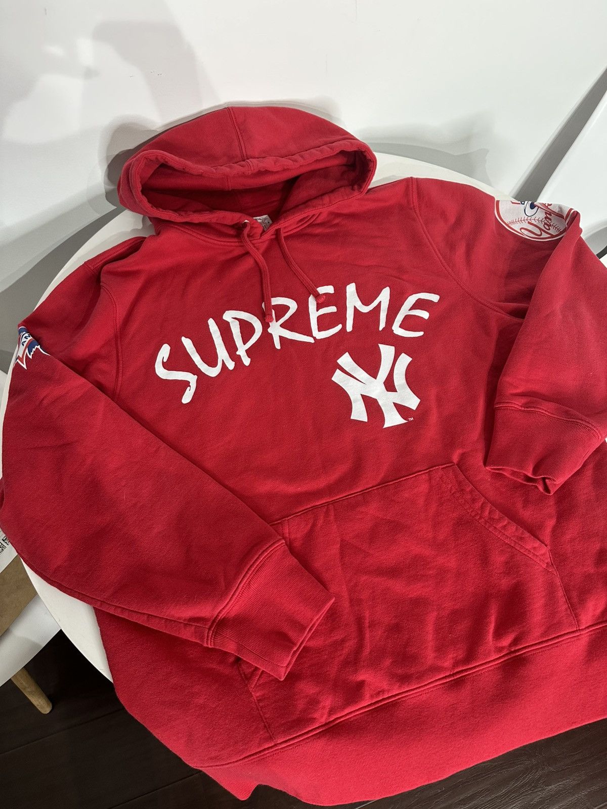 47 × MLB × Supreme Supreme x 47 x MLB New York hoodie size L Size US L / EU 52-54 / 3 - 2 Thumbnail