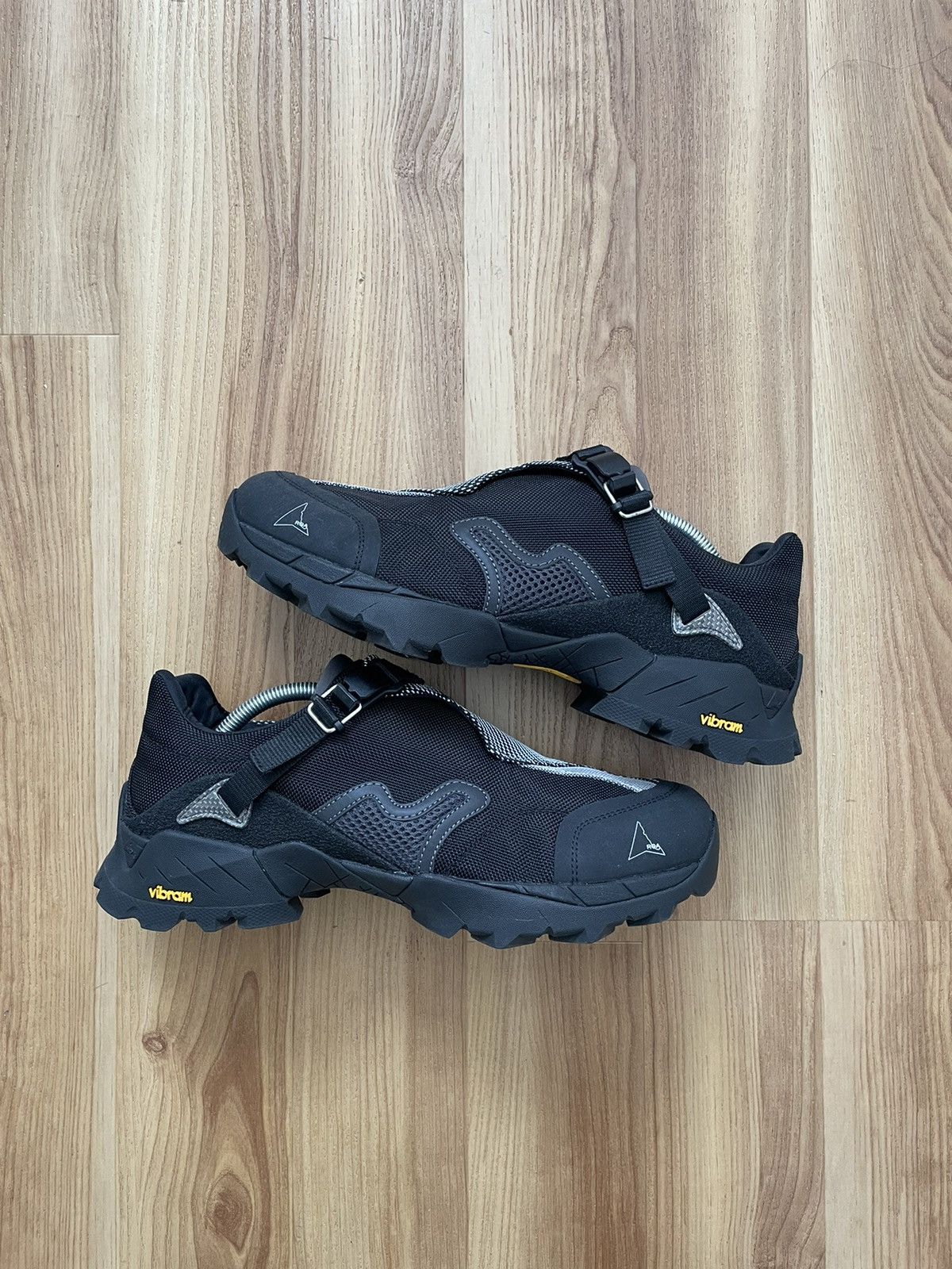 ROA Roa Minaar Strap Hiking Shoe Boots Black Size US 9.5 / EU 42-43 - 1 Thumbnail