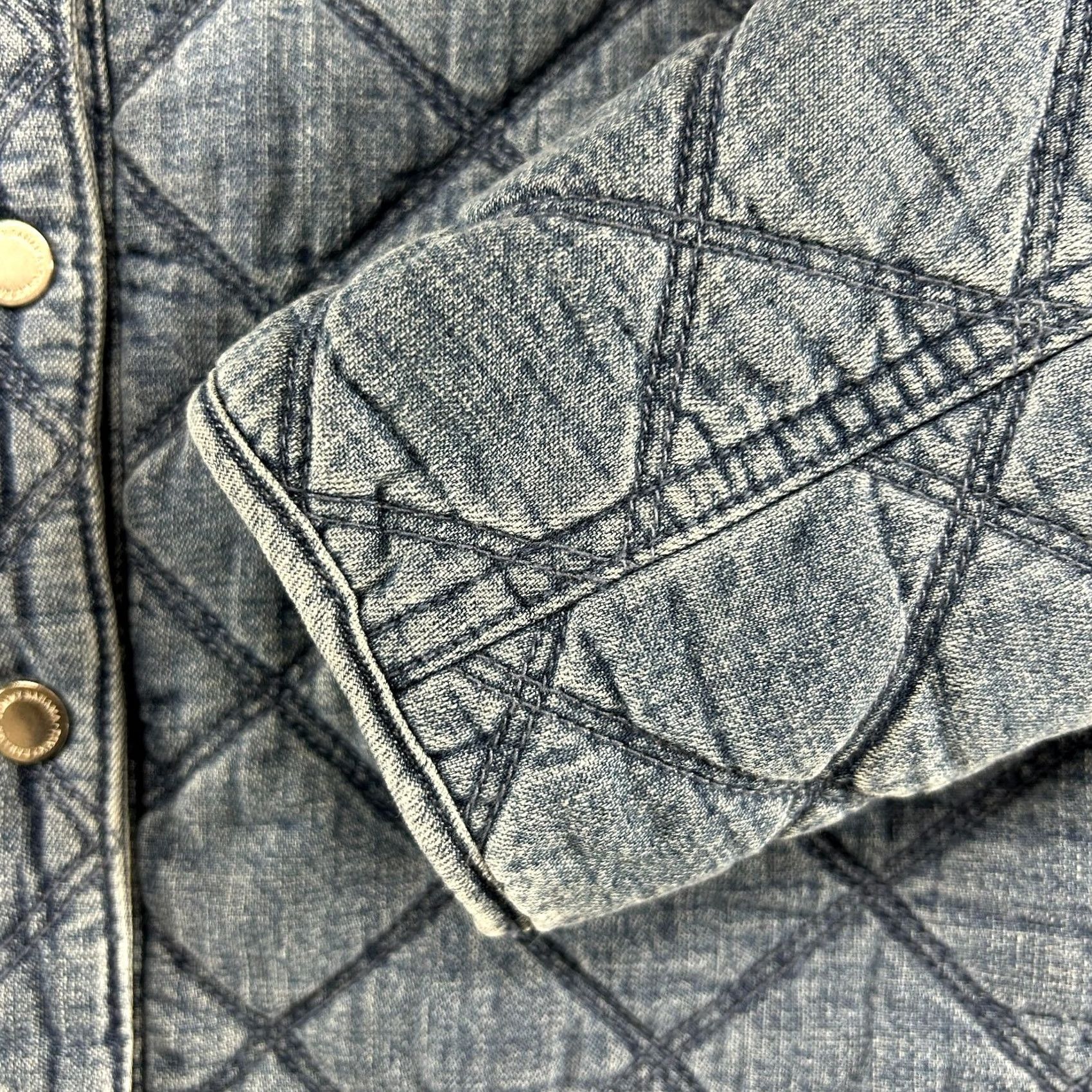 Tommy Bahama Tommy Bahama Jacket Womens S Blue Denim Crop Quilted Boxy Cotton Denim Coat Pea 90s Biker Lined Pockets Casual Womens Size S / US 4 / IT 40 - 5 Thumbnail