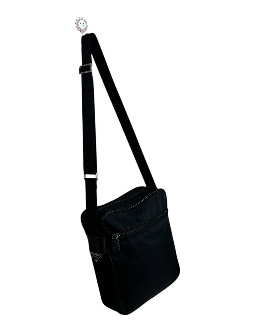 Prada Vintage Prada Vela Nylon Messenger Bag Black V161 Tessuto Size ONE SIZE - 4 Thumbnail