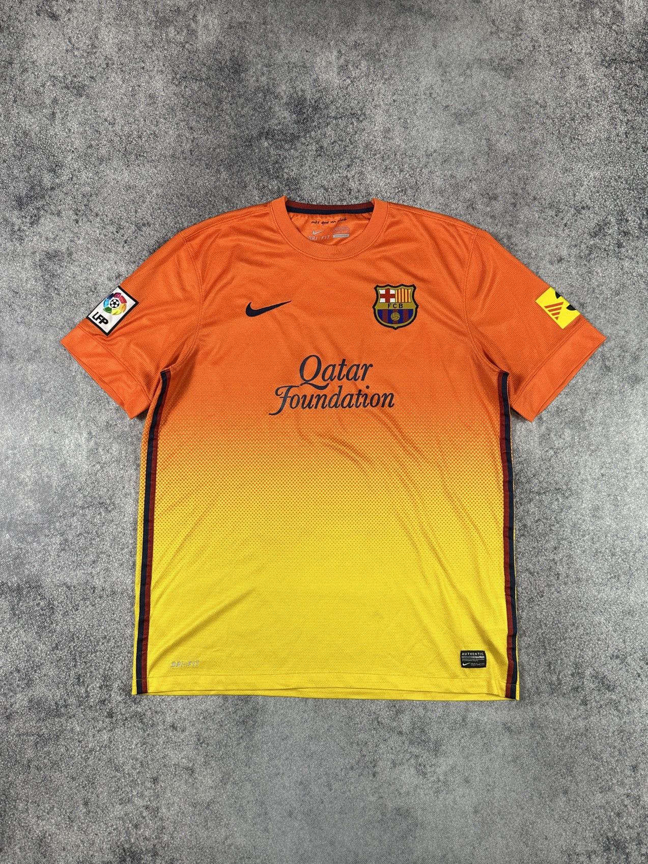 Vibtage Nike F.C.Barcelona Soccer Jersey Blokecore L Rare