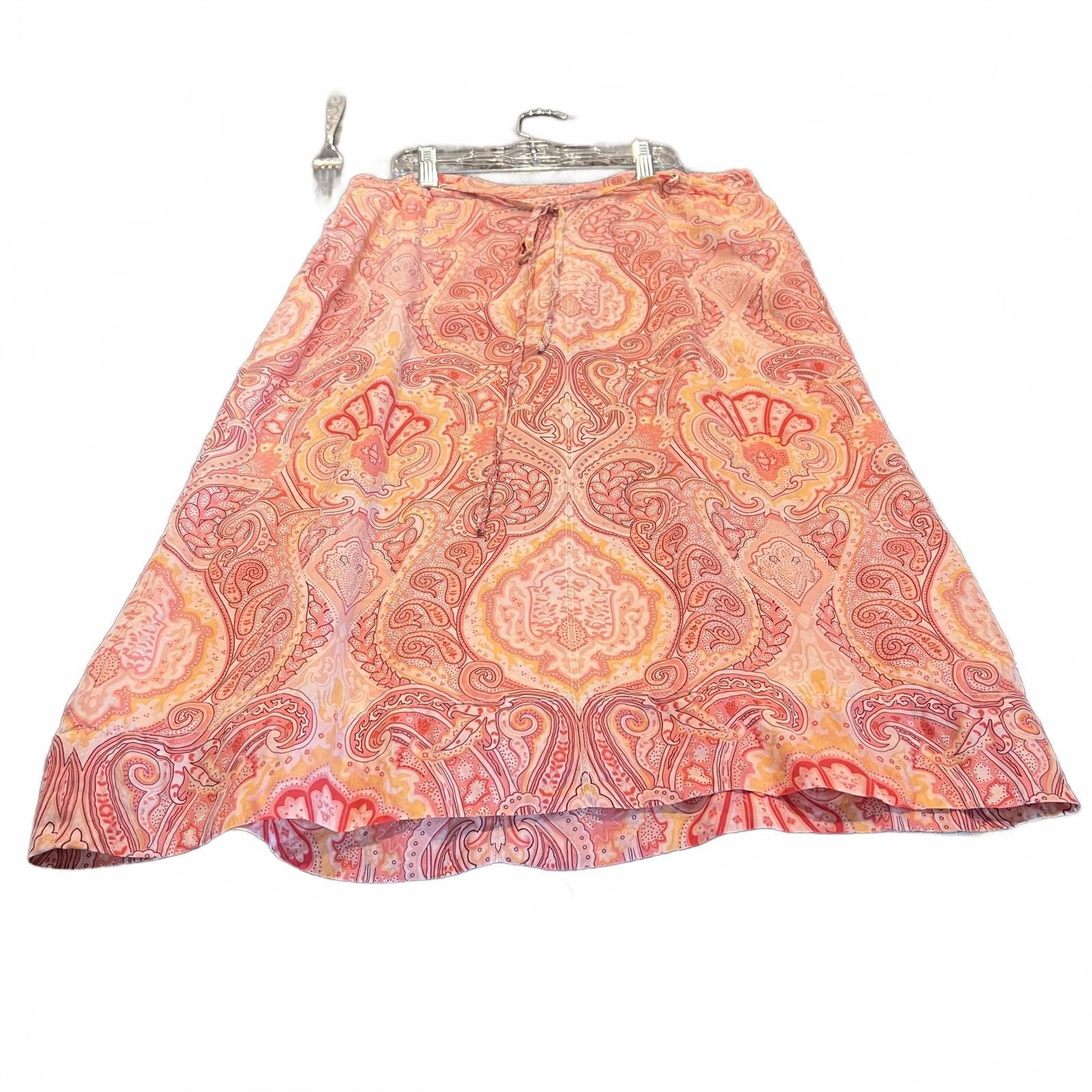 Banana Republic Banana Republic Women's Skirt Size 4 Orange Paisley Pattern Size 27" / US 4 / IT 40 - 1 Thumbnail