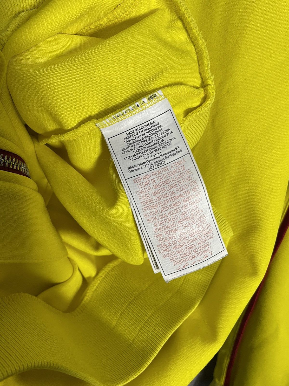 Nike Vintage Nike Barcelona Track Jacket Soccer Jersey Blokecore Size US L / EU 52-54 / 3 - 17 Thumbnail