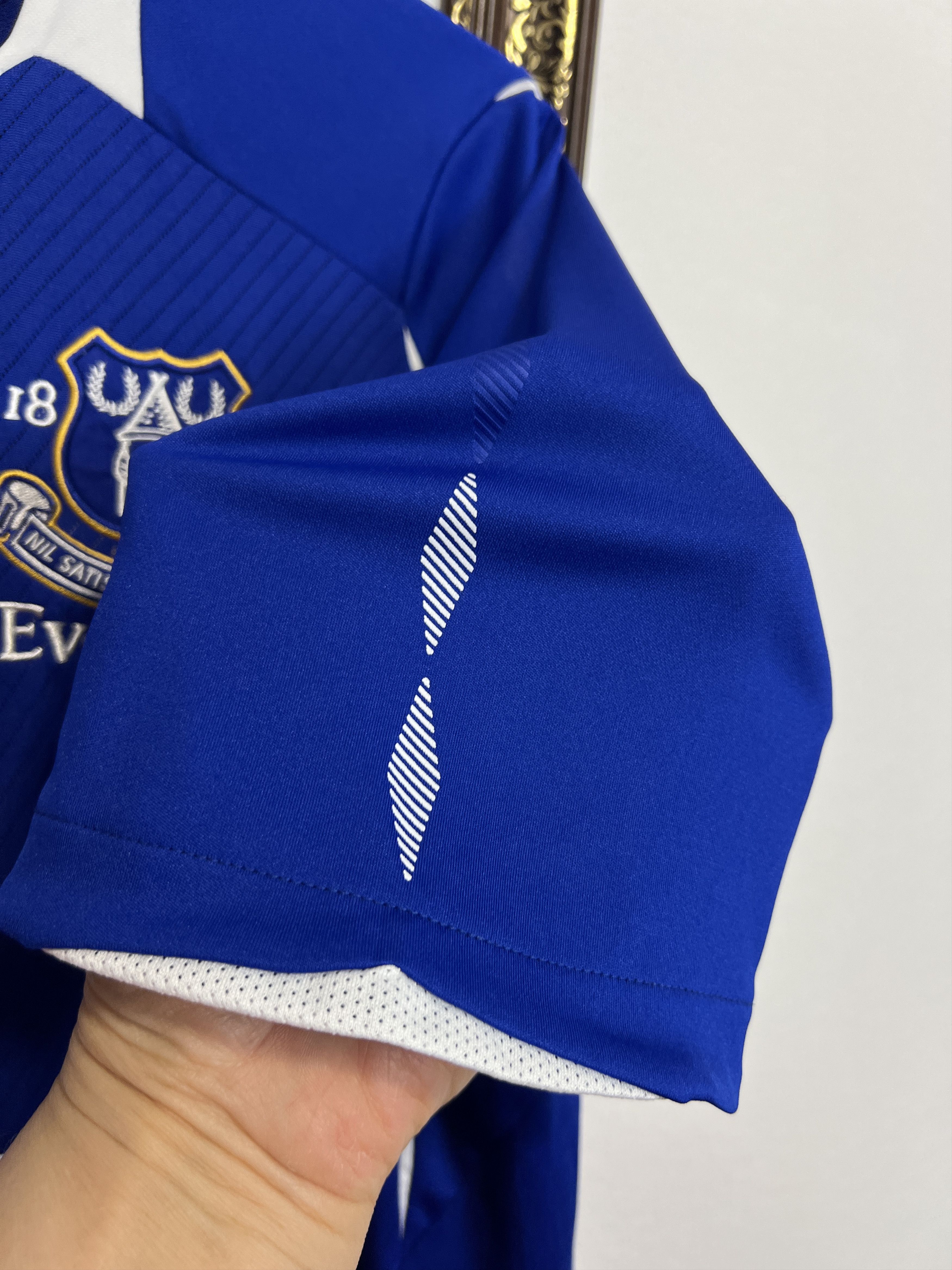 Umbro Everton Home football shirt 2008 Soccer Blue Jersey Trikot Size US L / EU 52-54 / 3 - 4 Thumbnail