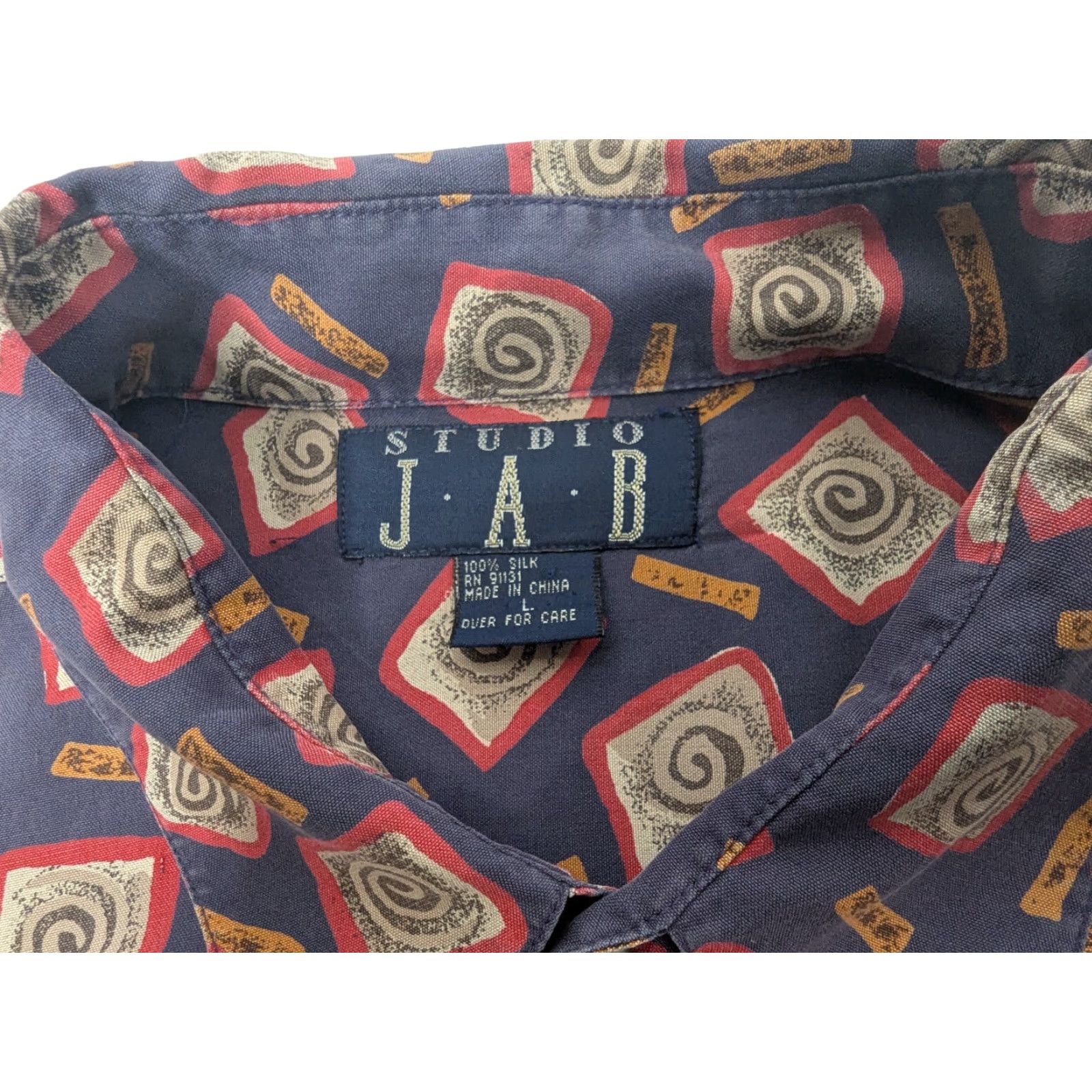 Vintage Vtg Studio Jab Silk Swirl Abstract Geometric Shirt Mens Sz L Button Short Sleeve Size US L / EU 52-54 / 3 - 6 Thumbnail