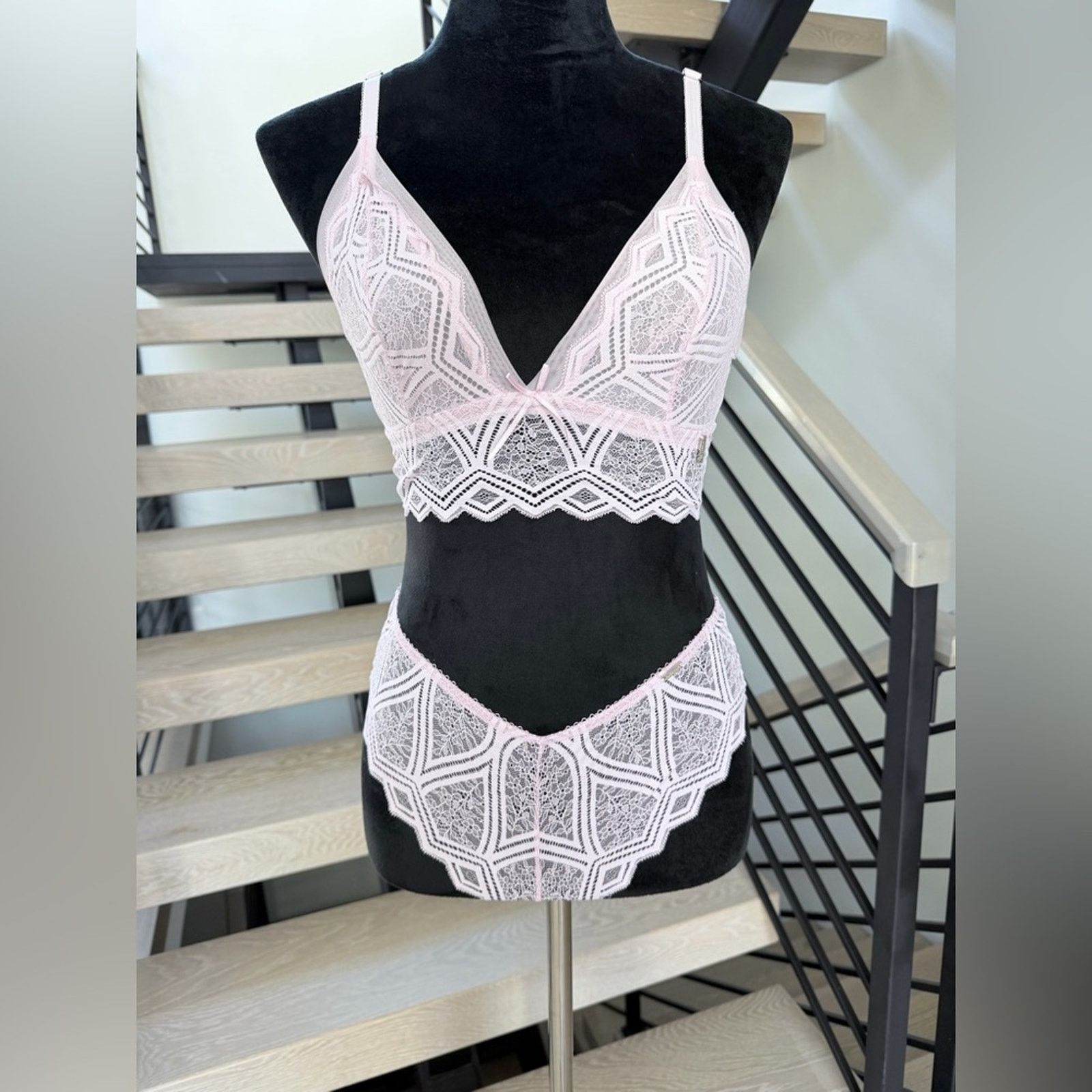 Other Light Pink Lace Bralette & Bikini Set M for bra Panties S Size ONE SIZE - 4 Thumbnail