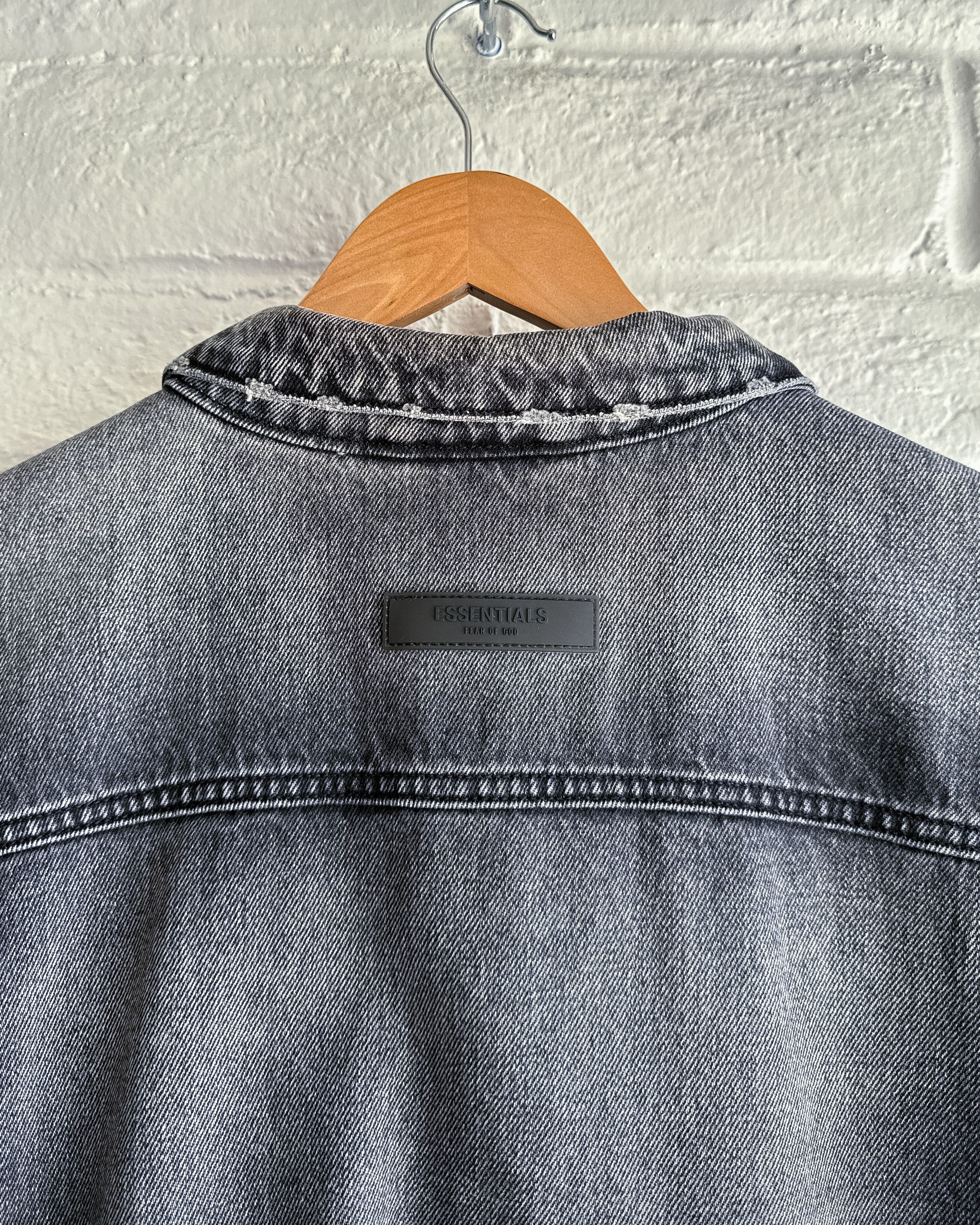 Essentials Fear Of God Essentials Black Wash Denim Trucker Jacket M Size US M / EU 48-50 / 2 - 6 Thumbnail