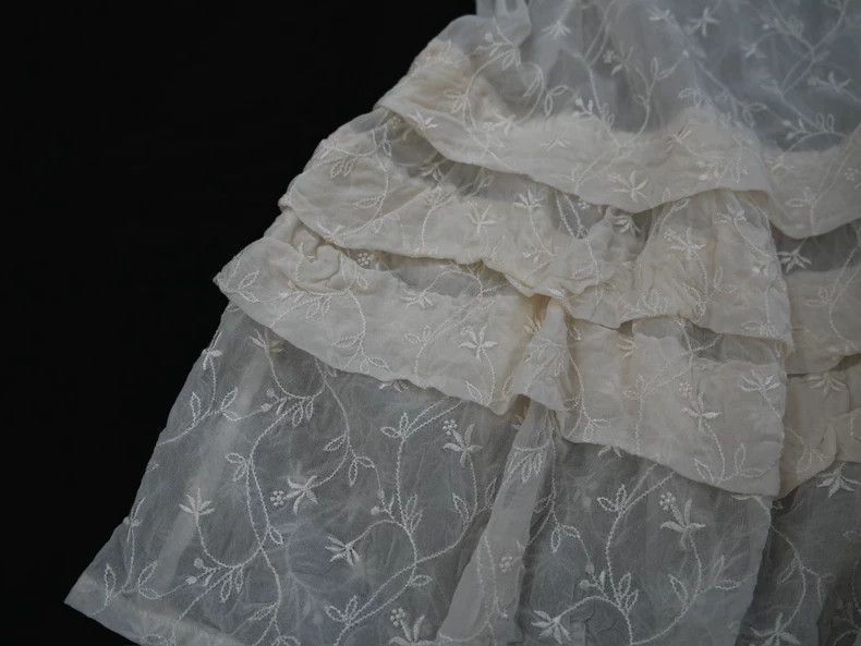 Comme des Garcons Comme des Garcons Flower embroidered blouse Size M / US 6-8 / IT 42-44 - 3 Thumbnail