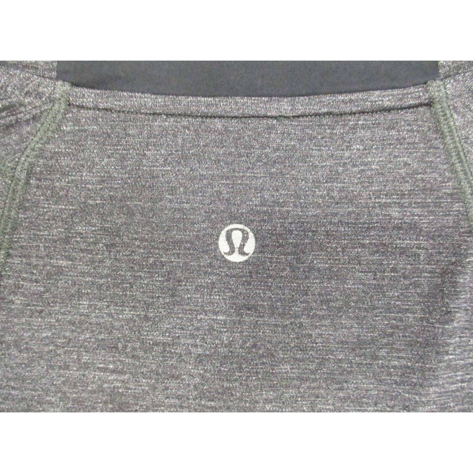 Lululemon Lululemon Shirt Mens XL V-Neck Lightweight Short Sleeve T-Shirt Gray Pocket Reflective Logo Mens Size US XL / EU 56 / 4 - 5 Thumbnail