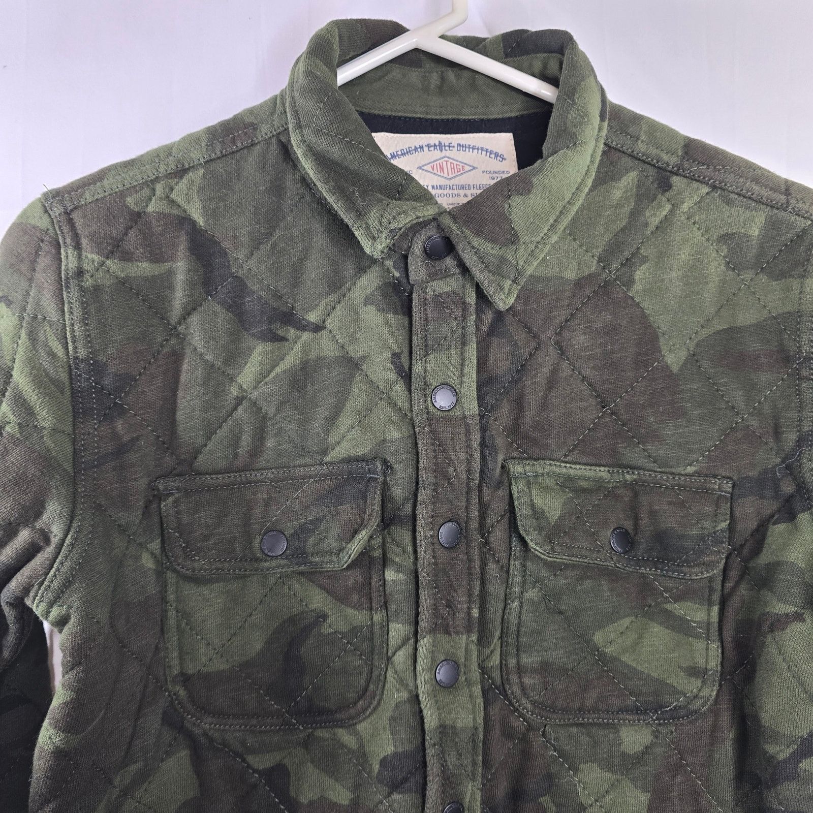 American Eagle Outfitters American Eagle Quilted Camo Shaket Jacket Snap Size Small Size US S / EU 44-46 / 1 - 2 Thumbnail