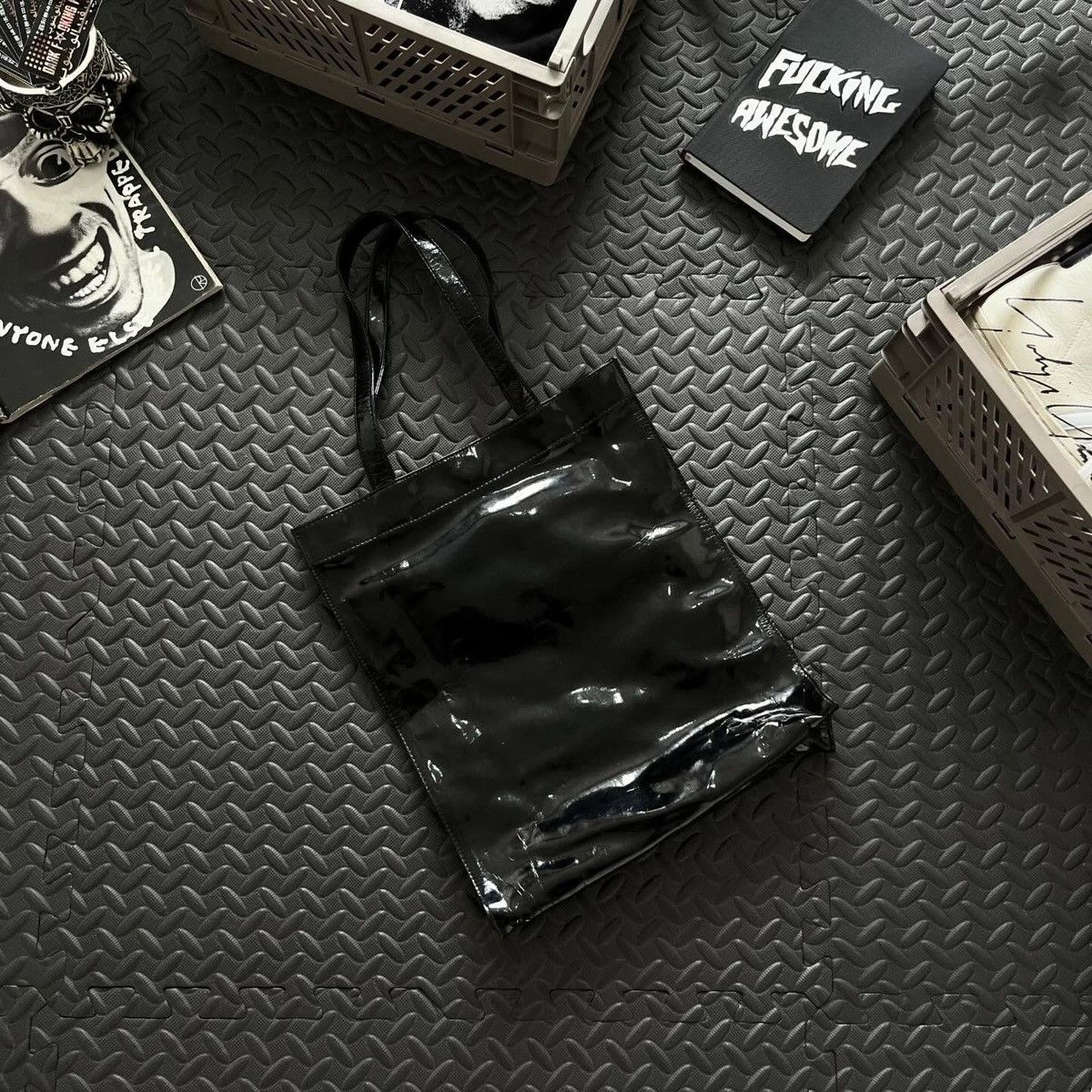Japanese Brand Y2K GRUNGE VINYL TOTE BAG STREETWEAR Size ONE SIZE - 5 Thumbnail
