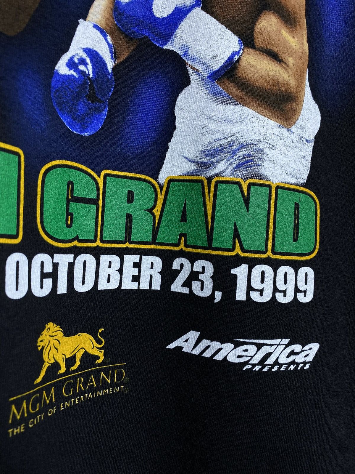 Vintage 90’s Vintage Mike Tyson vs Norris MGM Boxing Shirt Medium Size US M / EU 48-50 / 2 - 3 Thumbnail