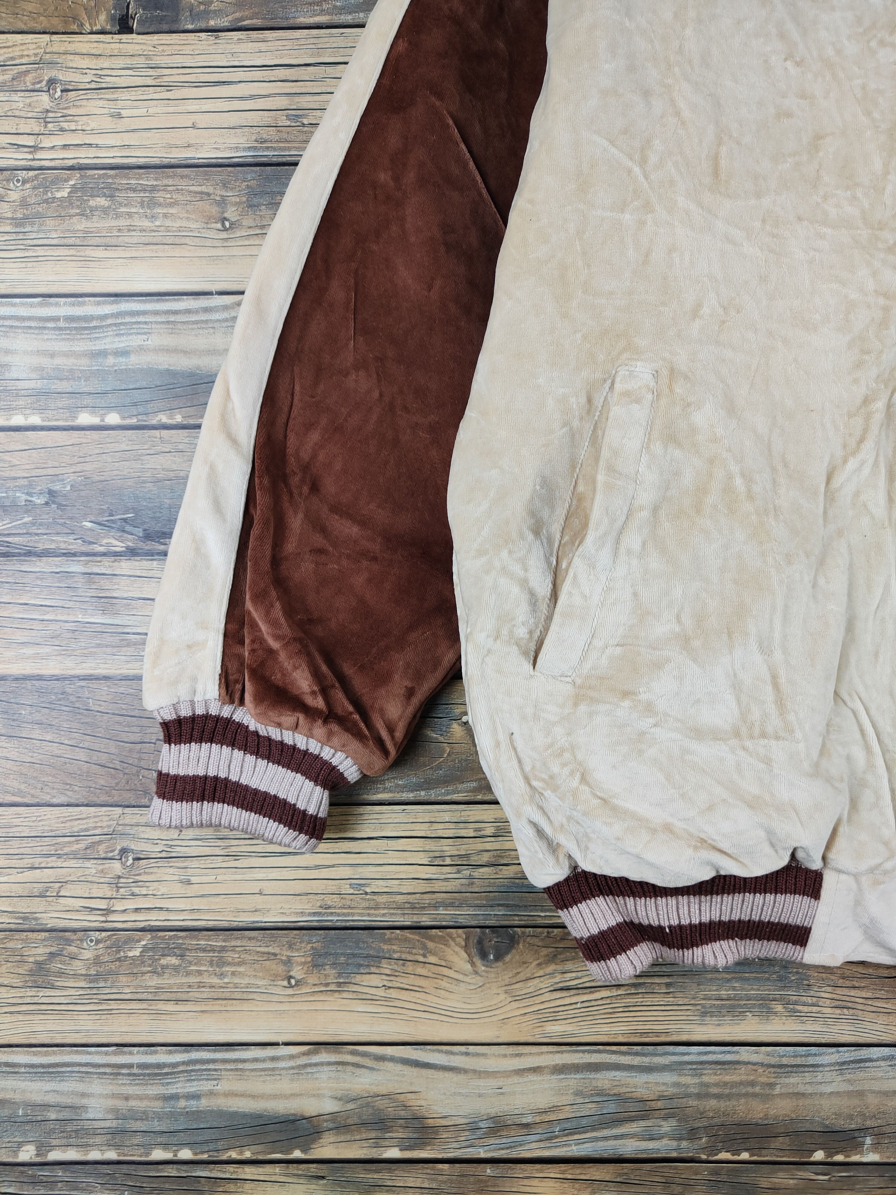 Japanese Brand Excursion Brown Brooklyn Sweaters #W1929 Size US L / EU 52-54 / 3 - 5 Thumbnail