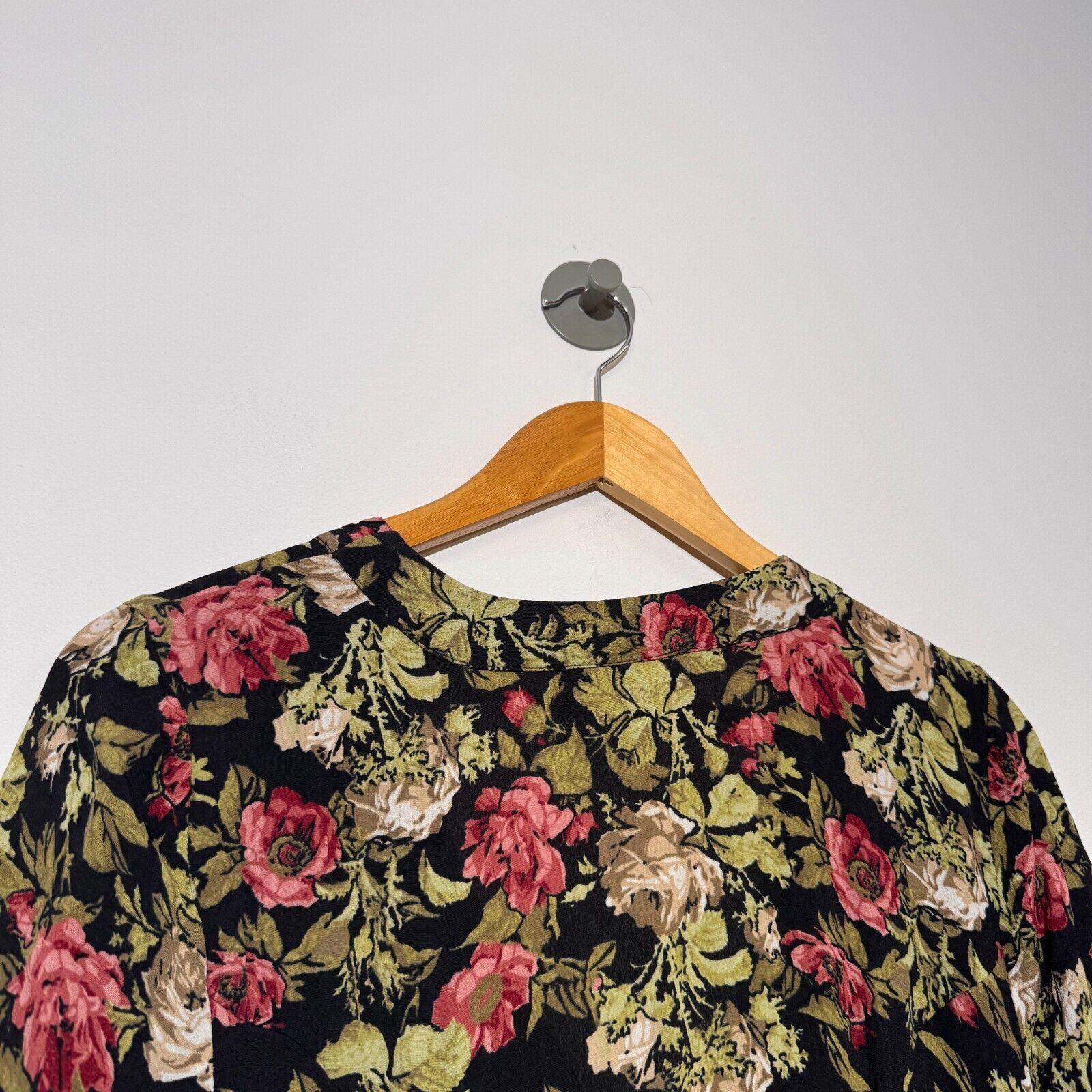 Ganni × Vintage Ganni Green Black Viscose Dress Size S Floral Pattern 90s Size S / US 4 / IT 40 - 20 Thumbnail