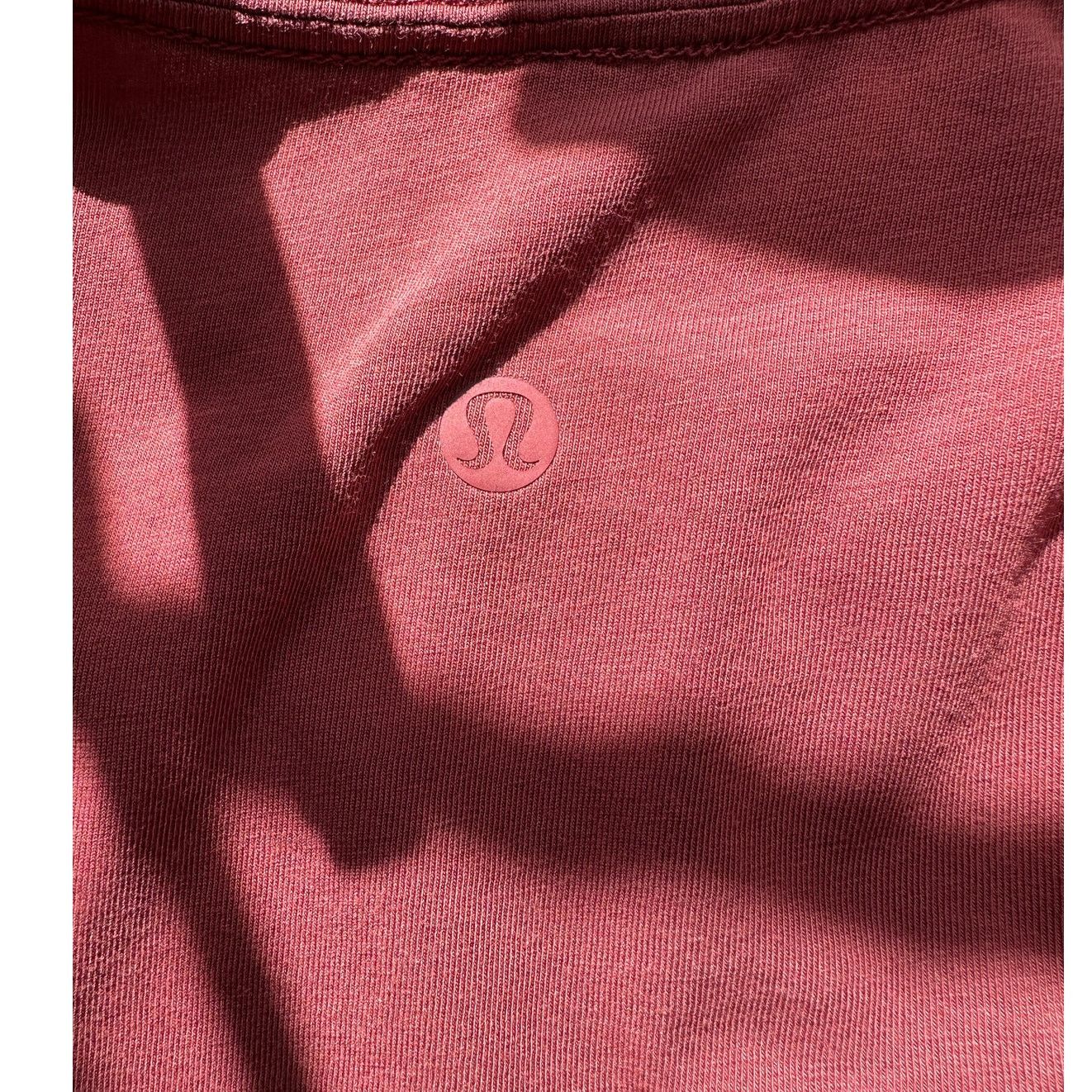 Lululemon Lululemon Rusty Red Round Neck Short Sleeve Tee 4 Size S / US 4 / IT 40 - 5 Thumbnail