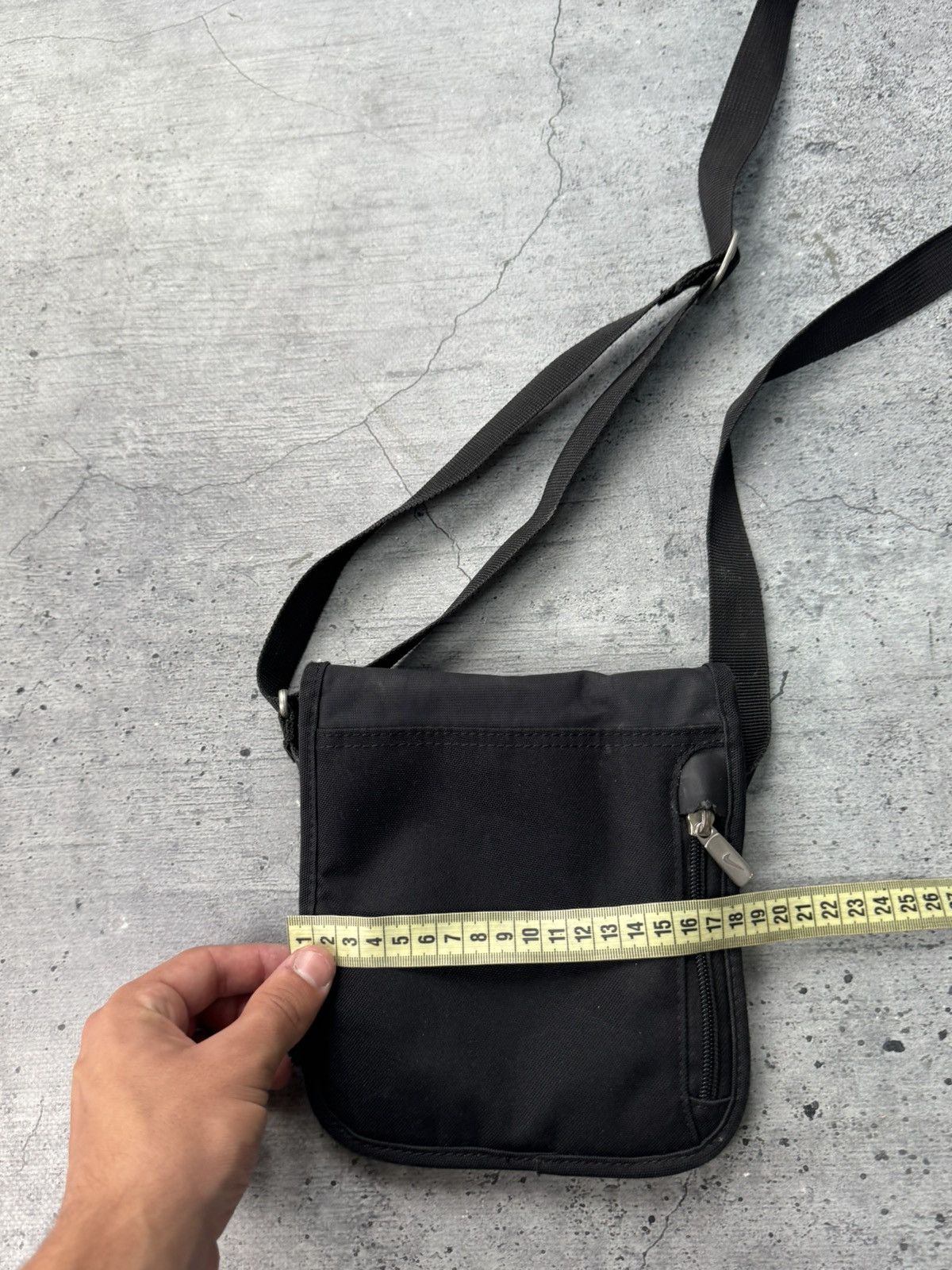 Nike Vintage Nike Swoosh Bag Messenger Bag Nike vintage Size ONE SIZE - 8 Thumbnail
