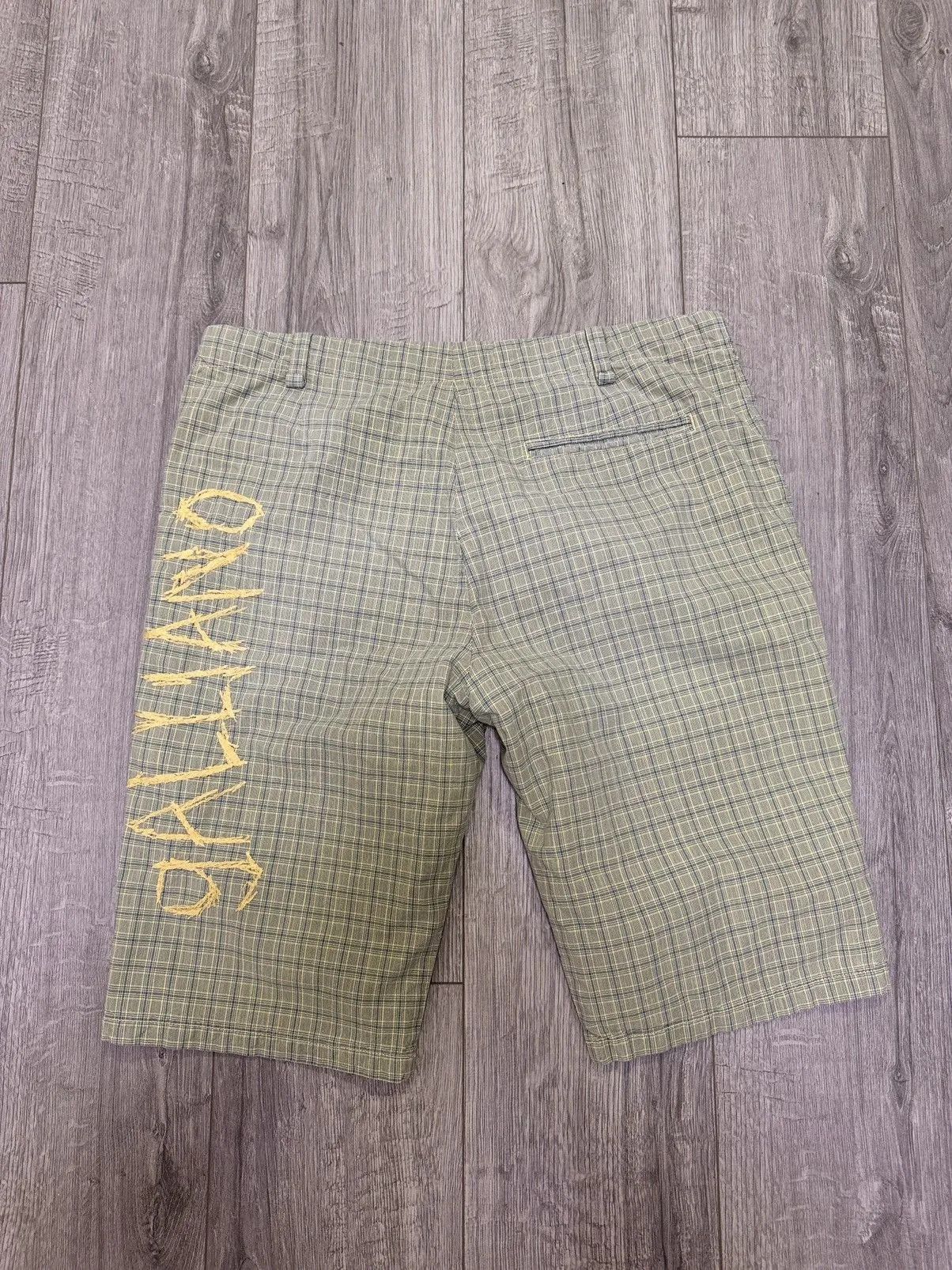 John Galliano John Galliano Vintage Cargo Shorts Multi Pocket Size US 34 / EU 50 - 8 Thumbnail