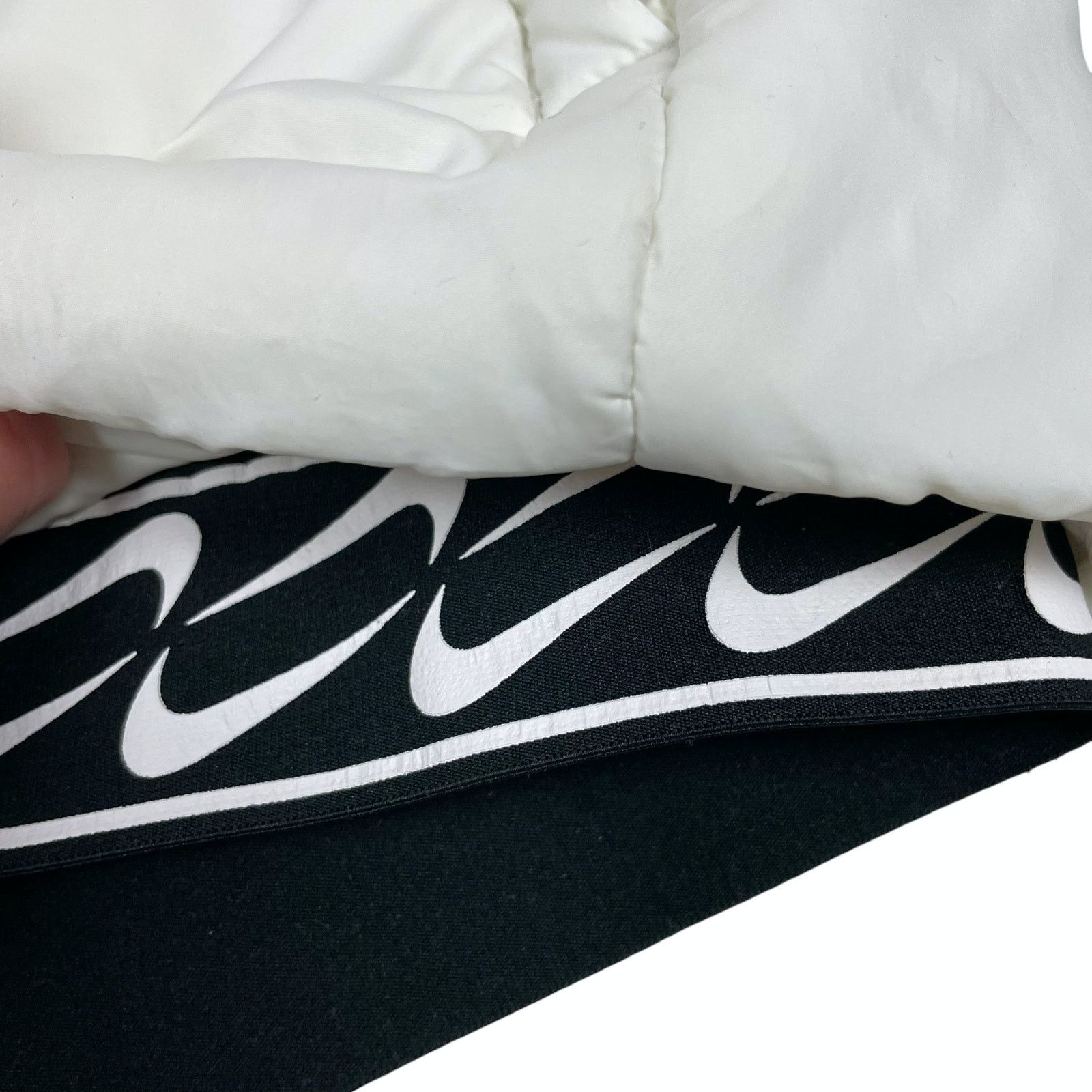Nike Nike Women White Long Sleeve Full Zip Hooded Puffer Jacket M Size M / US 6-8 / IT 42-44 - 9 Thumbnail