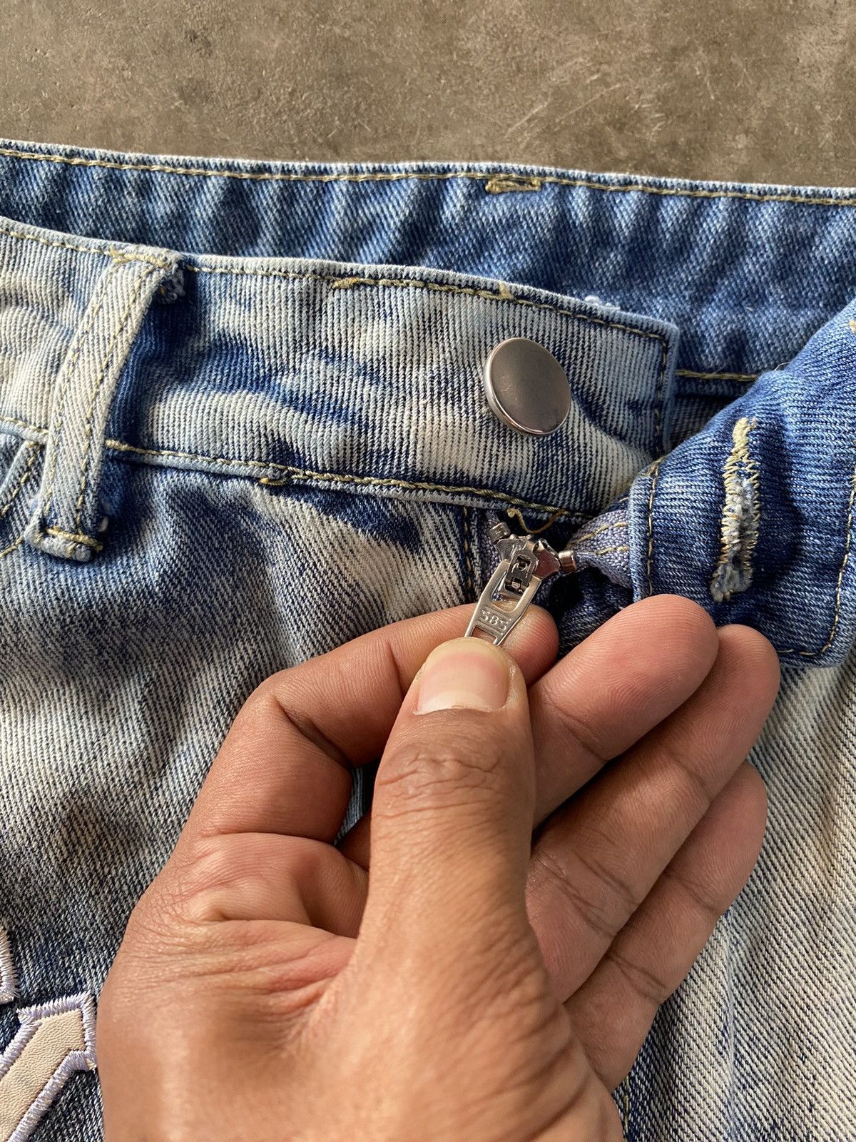 Japanese Brand Y2k Letter Embroidery Street Style Ripped Denim Pants Size US 30 / EU 46 - 10 Thumbnail