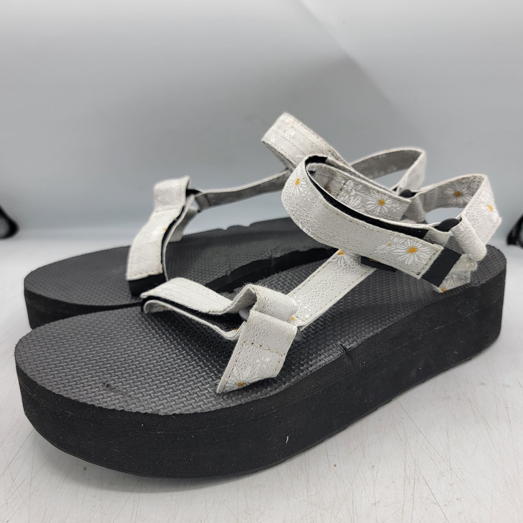 Teva Teva Flatform Universal Gloriosa Womens 11 Platform Floral S Size US 11 / IT 41 - 4 Thumbnail