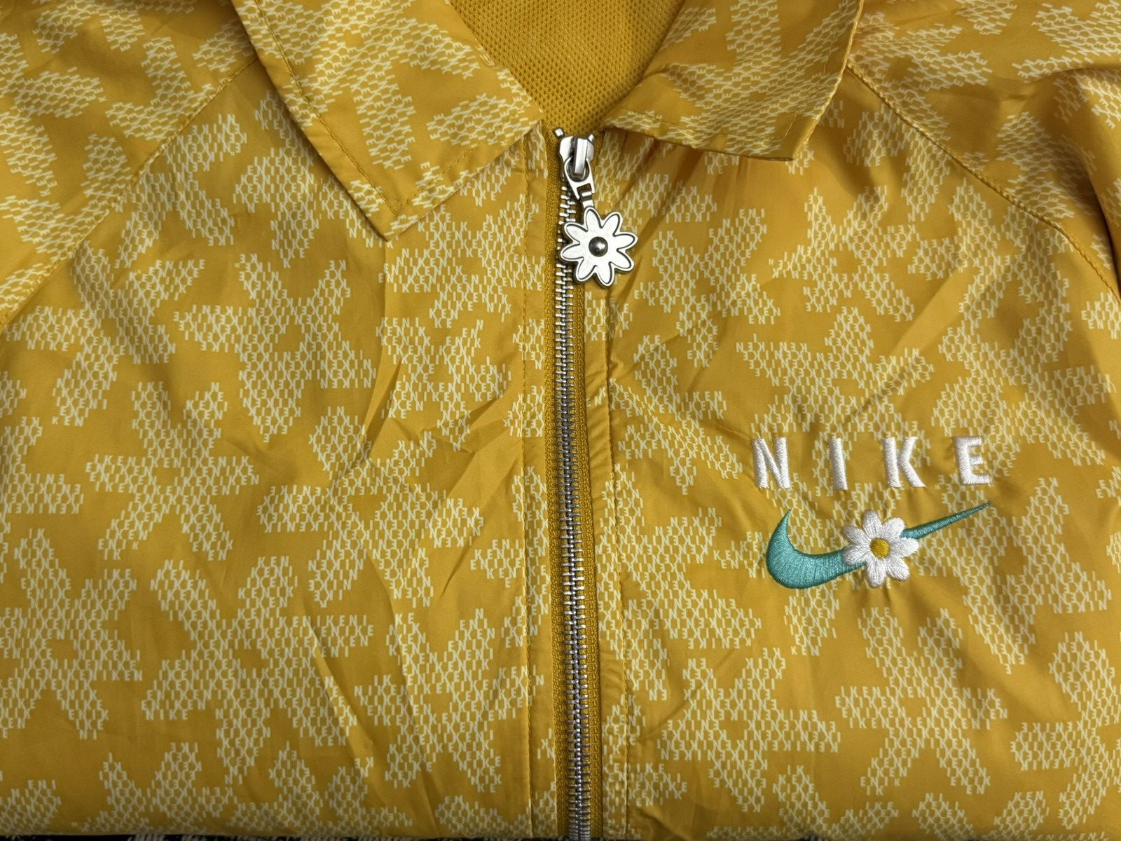 Nike Vintage-style Nike Daisy woven Coach Windbreaker Jacket Size M / US 6-8 / IT 42-44 - 3 Thumbnail