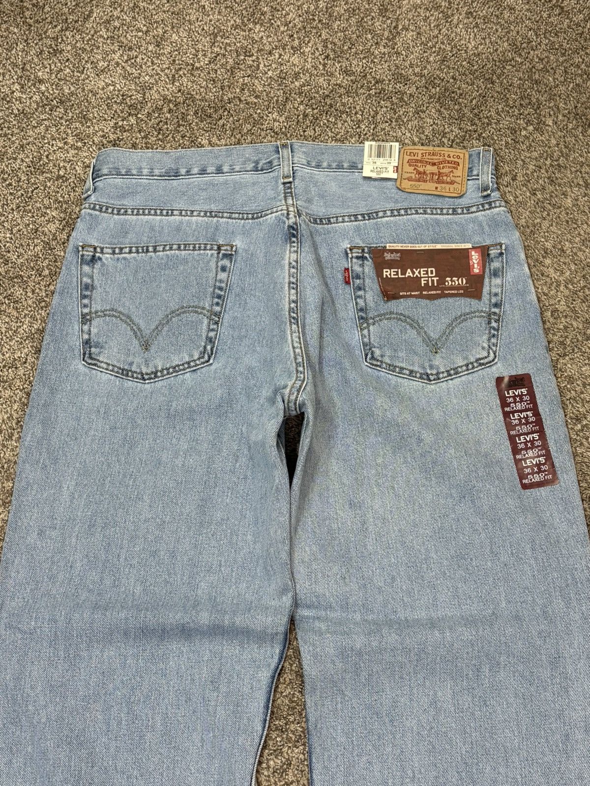 Levi's Vintage Levi's 550 Jeans Mens 36 Y2K Deadstock Relax Straigh Size US 36 / EU 52 - 3 Thumbnail