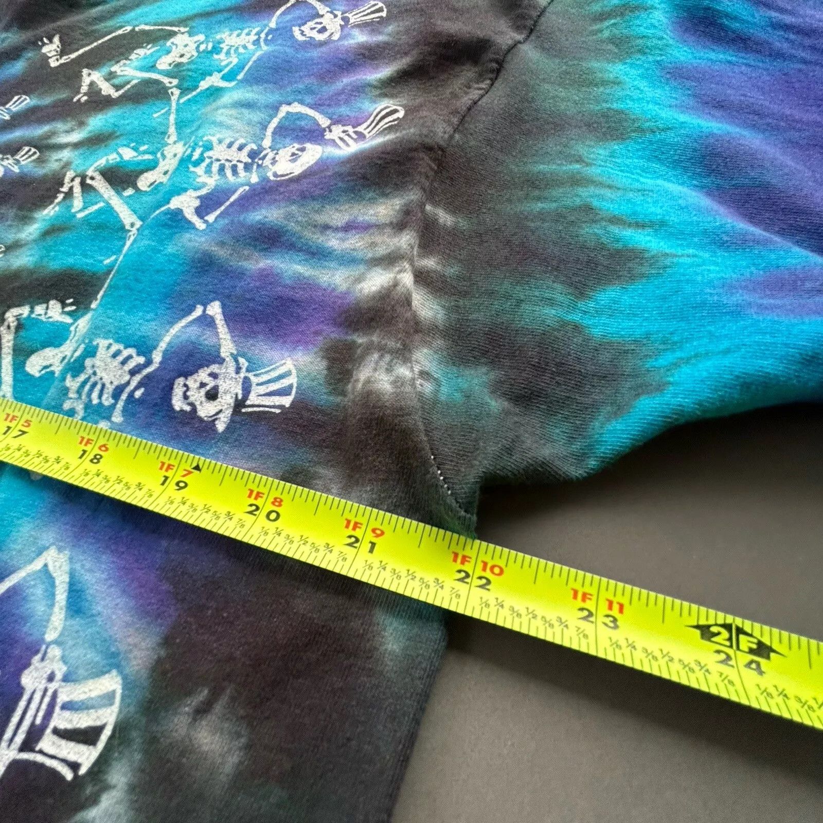 Liquid Blue Vintage 1990 Grateful Dead Spiral Skeletons GDM Size US XL / EU 56 / 4 - 3 Thumbnail