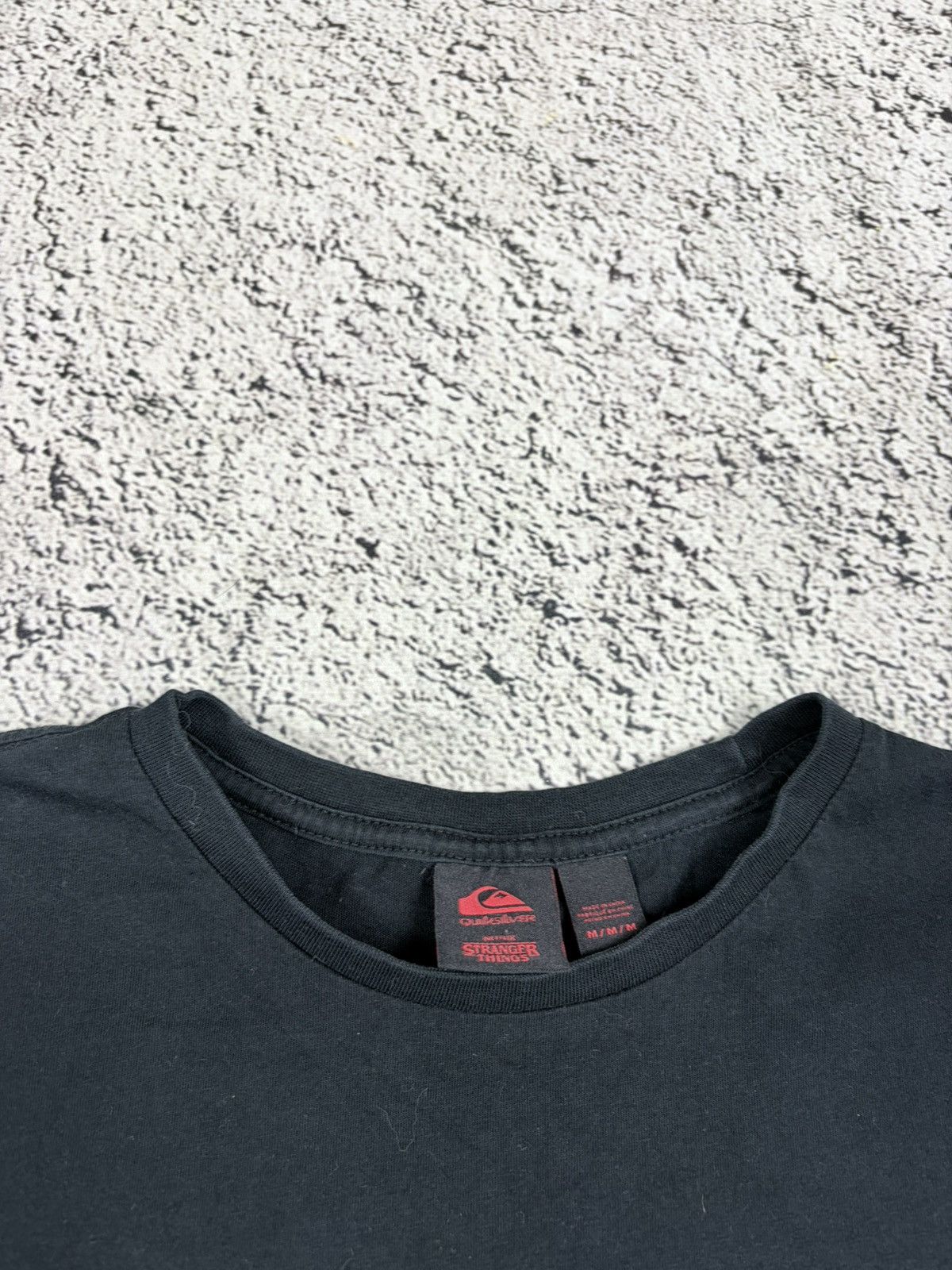 Quiksilver Quiksilver x Stranger Things Upside Down Demogorgon Surf Tee Size US M / EU 48-50 / 2 - 5 Thumbnail