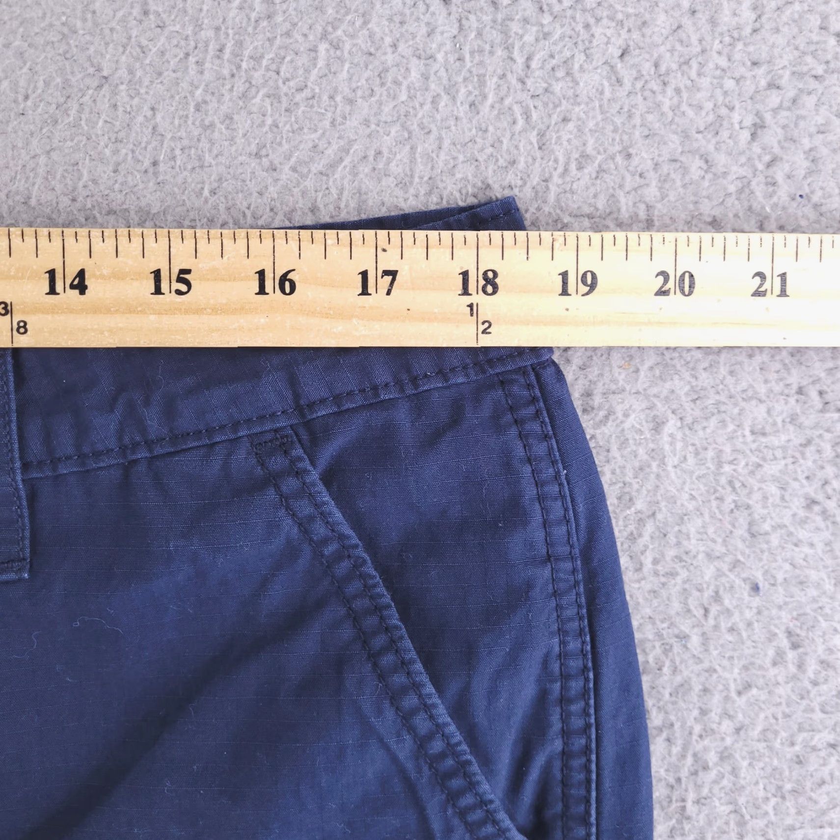 Levi's Levi's Shorts Mens 36 Blue Ripstop Cargo Utility navy Cargo Shorts Blue 36 Men Regular Navy Mens Size US 36 / EU 52 - 5 Thumbnail