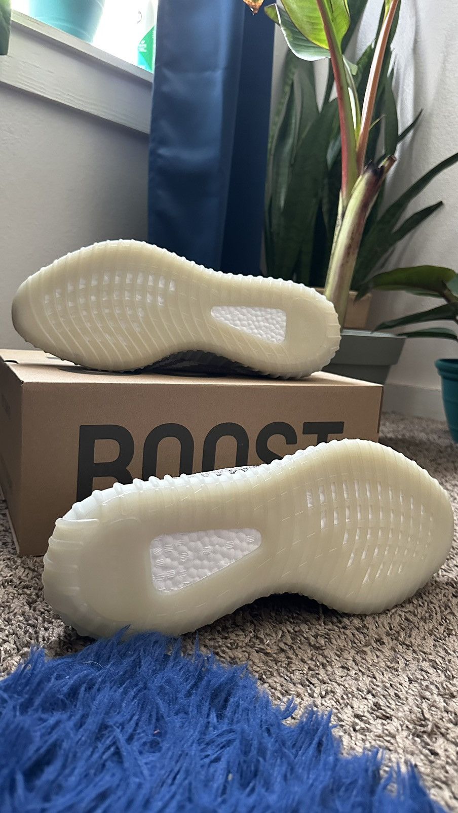 Adidas × Kanye West Yeezy 350 V2 Blue Tint size 12.5 Size US 12.5 / EU 45-46 - 5 Thumbnail