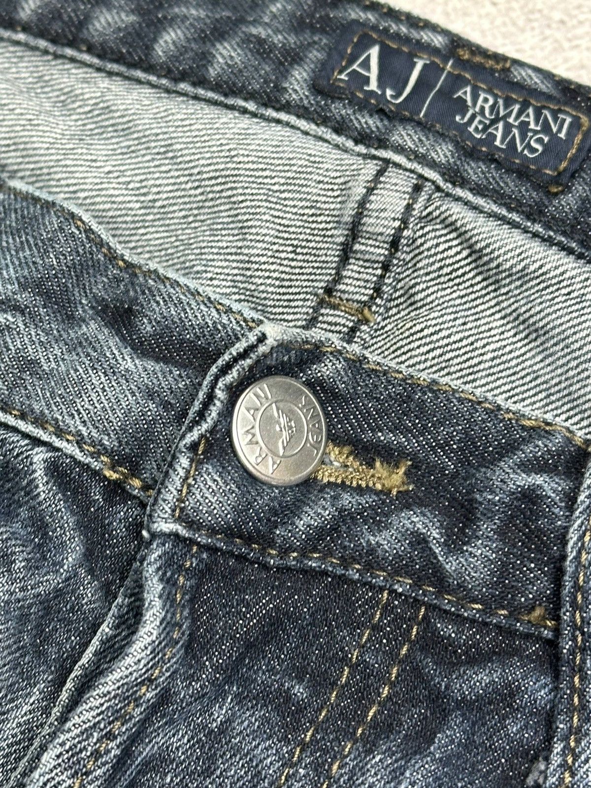Armani Vintage Emporio Armani Metal Logo Baggy Jeans 32 Size US 32 / EU 48 - 8 Thumbnail