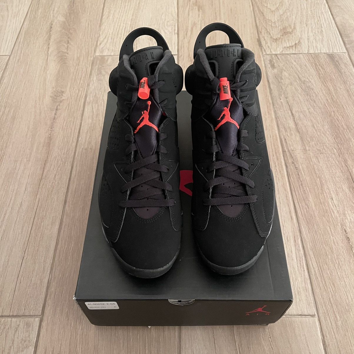 Jordan Brand Jordan 6 Retro Black Infrared 2019 Size US 10.5 / EU 43-44 - 2 Thumbnail